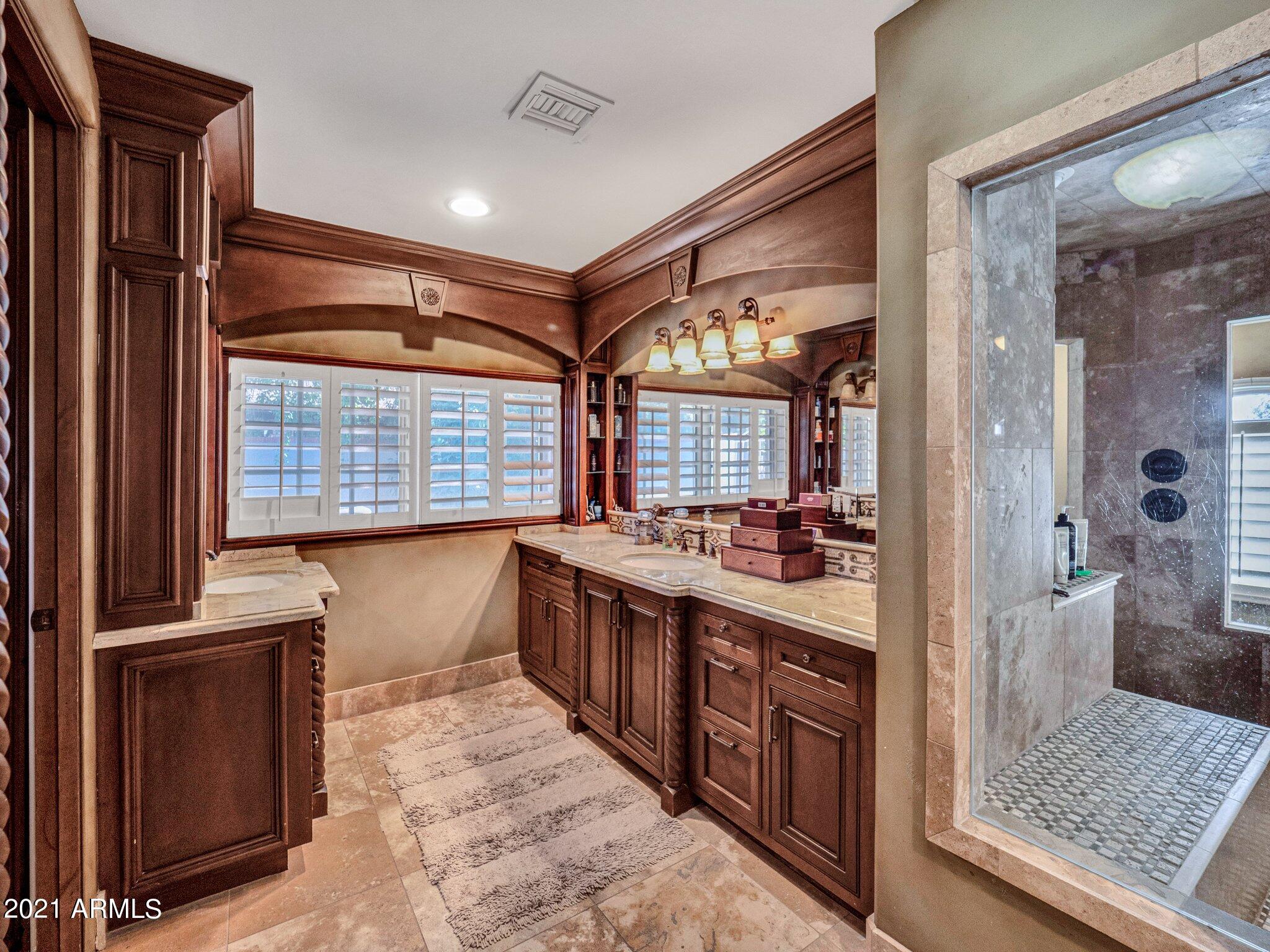 CHATHAM GROVES - Residential