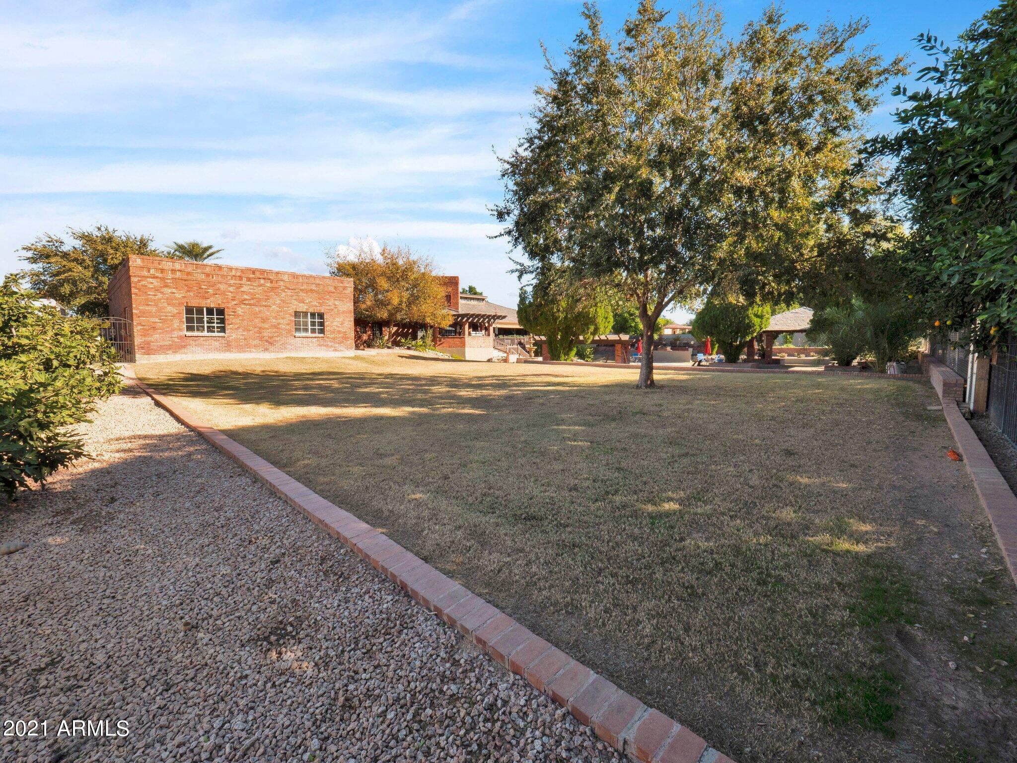 CHATHAM GROVES - Residential