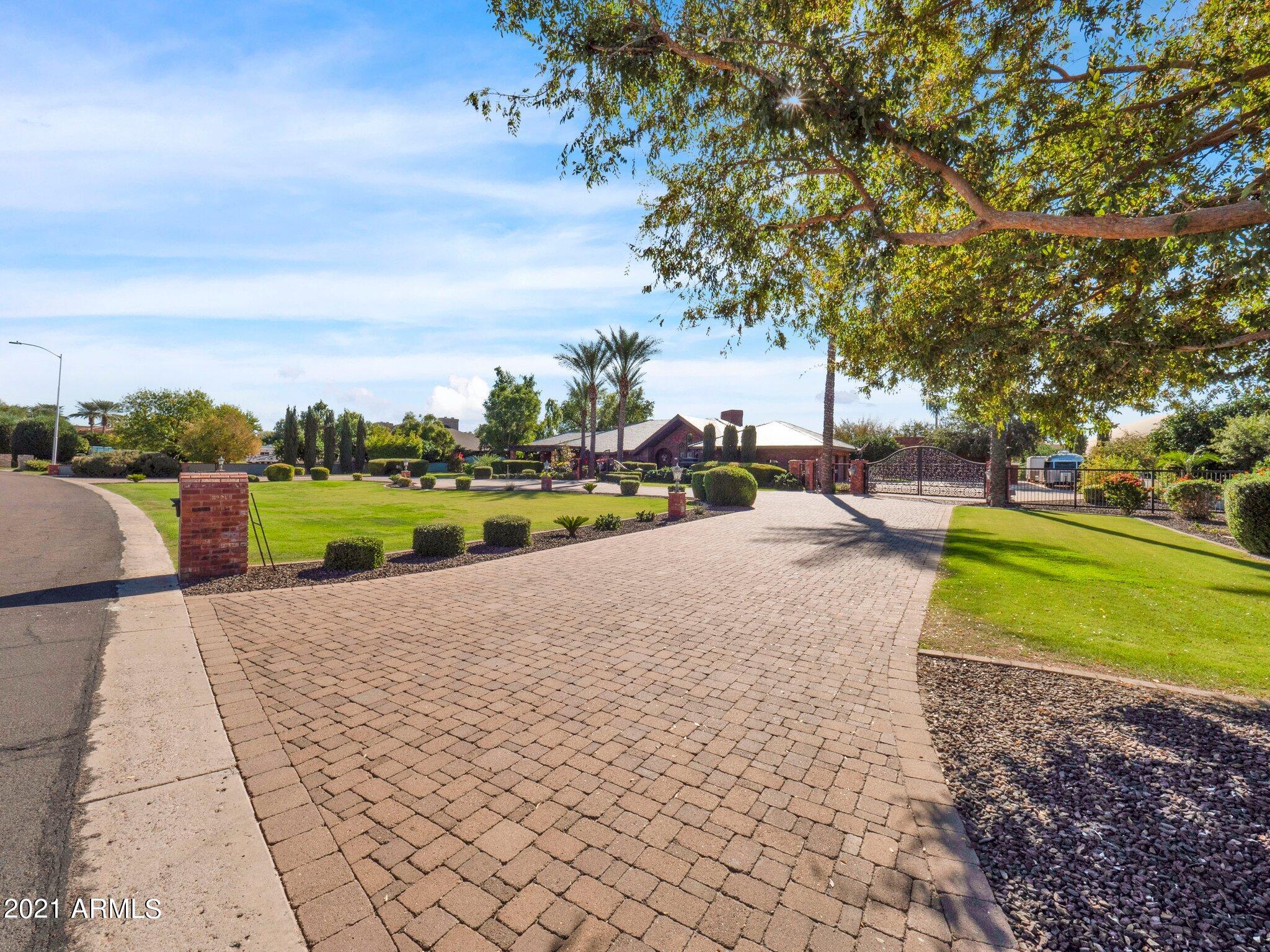 CHATHAM GROVES - Residential