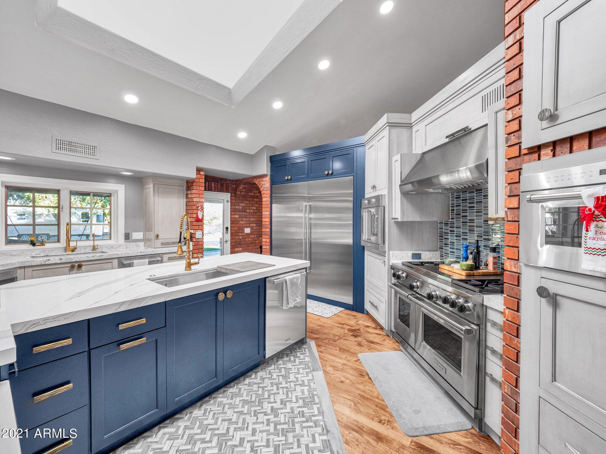 CHATHAM GROVES - Residential