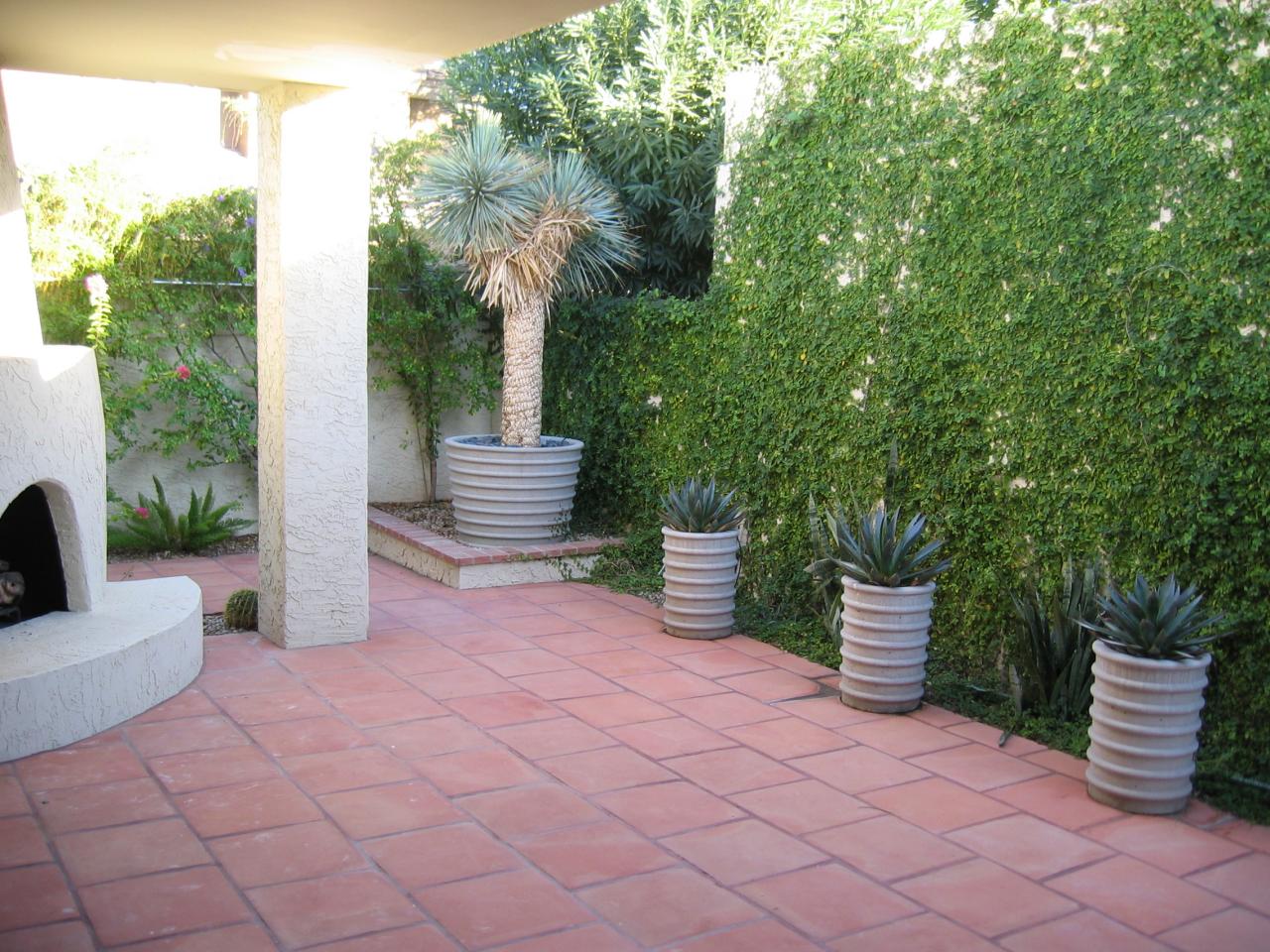 VILLA DEL ESTE - Residential Lease