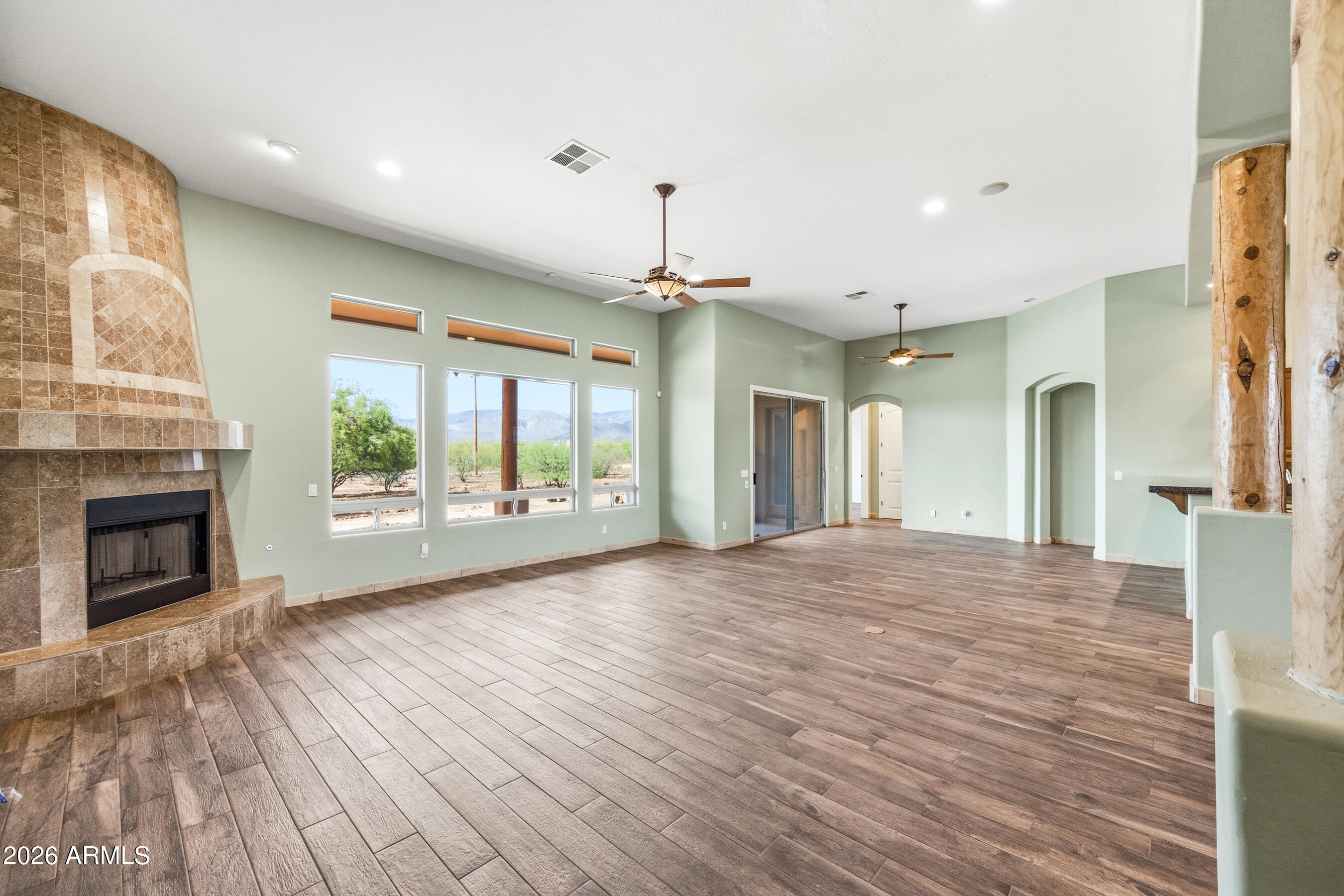 METES AND BOUNDS - Residential