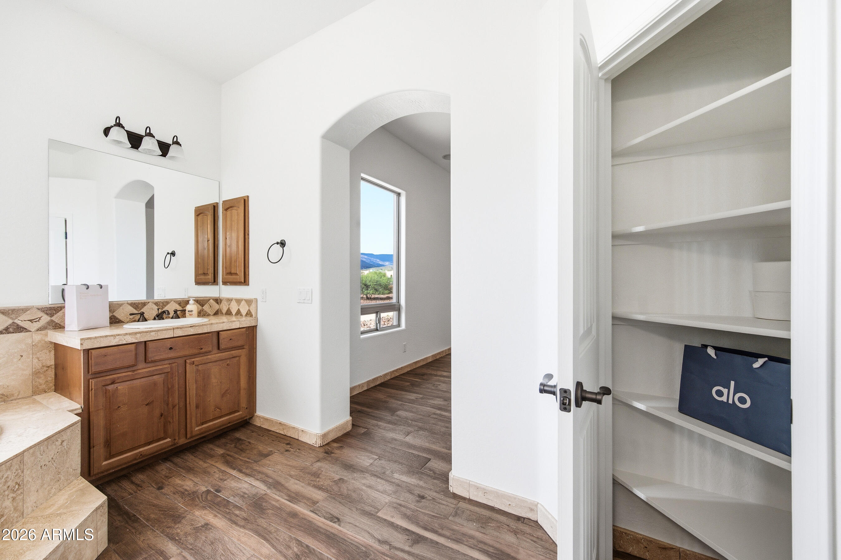 METES AND BOUNDS - Residential