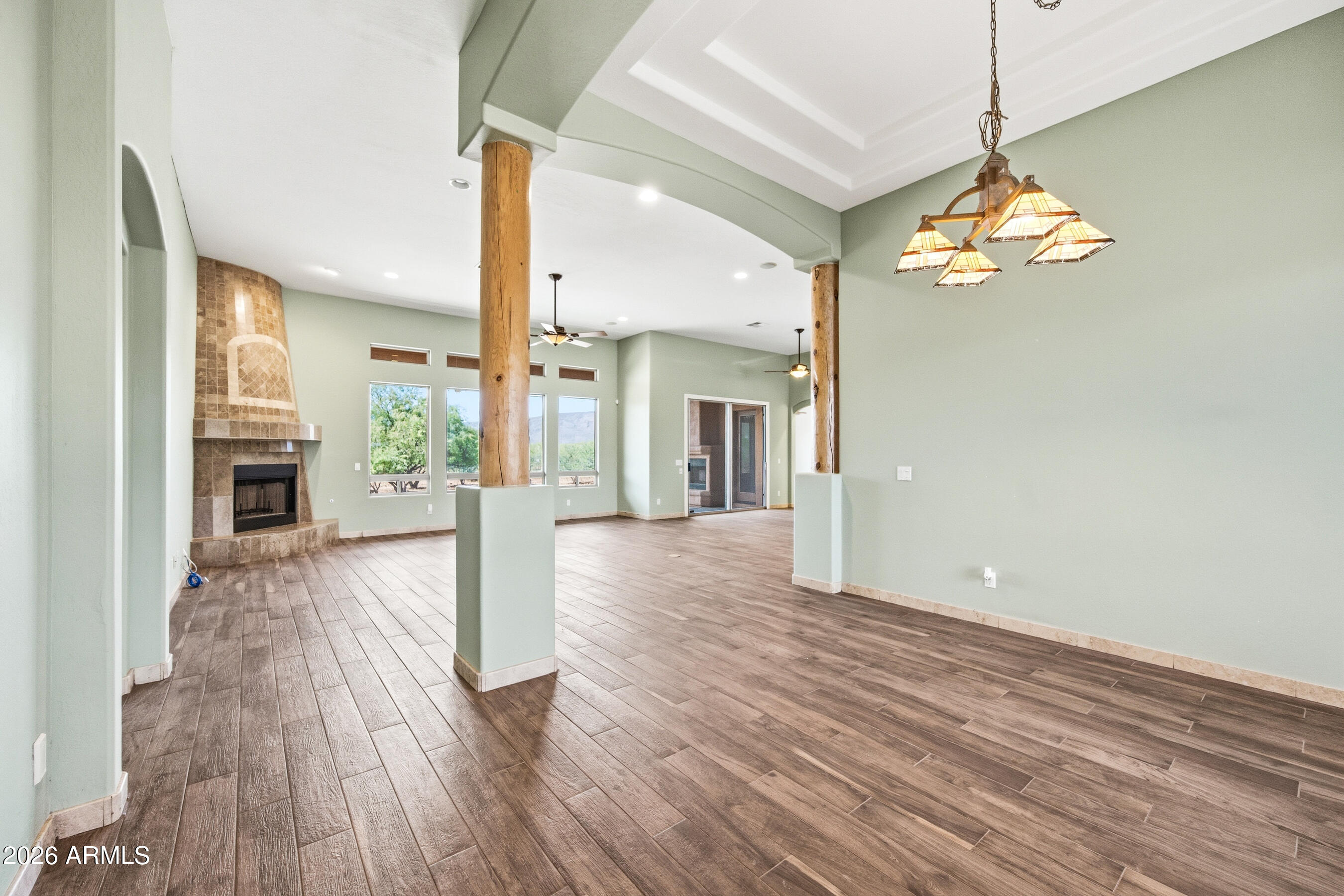METES AND BOUNDS - Residential