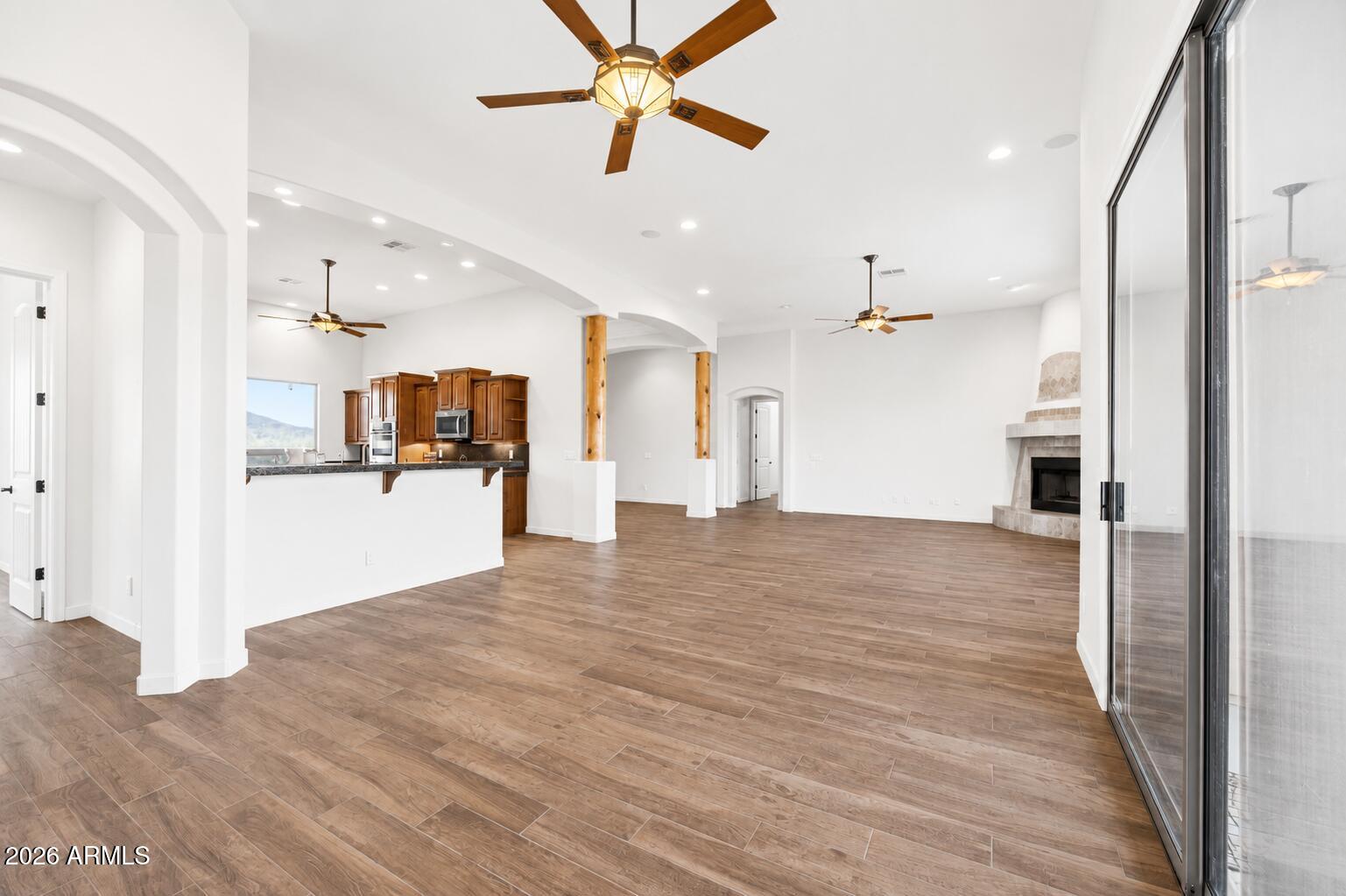 METES AND BOUNDS - Residential