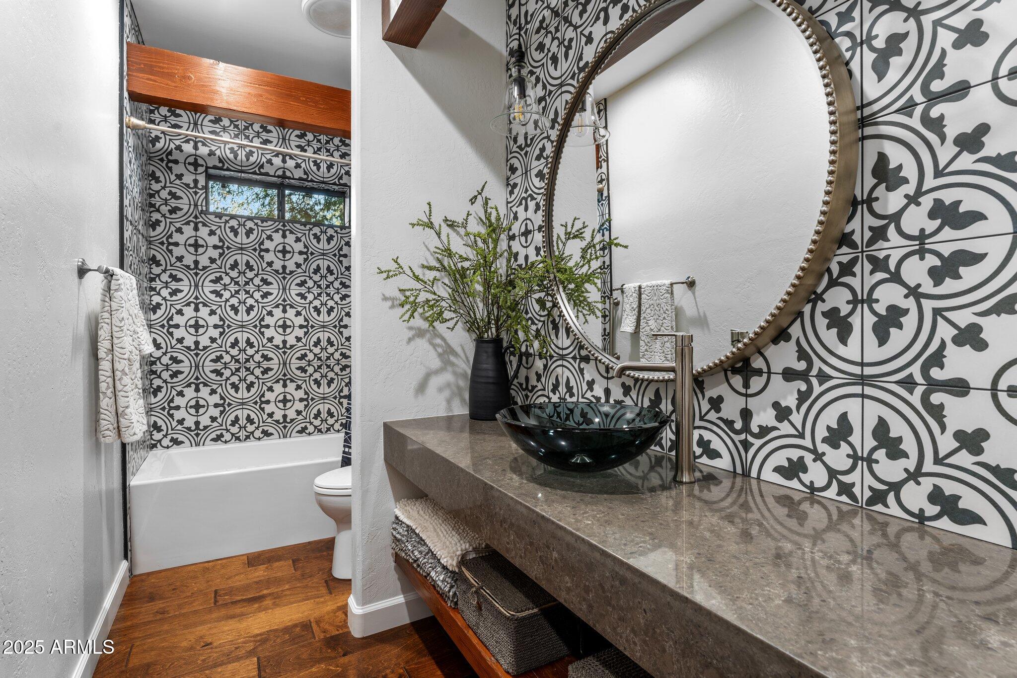 SAWYER ESTATES - Residential