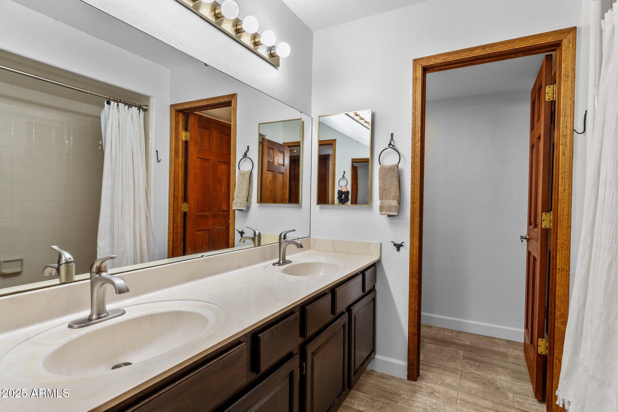 SAWYER ESTATES - Residential