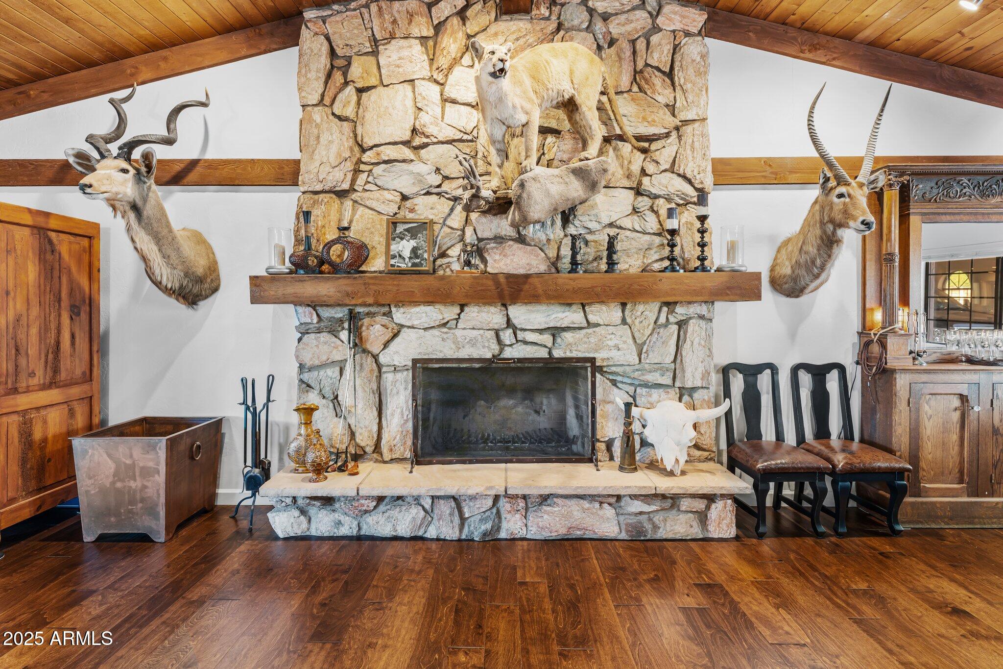 SAWYER ESTATES - Residential
