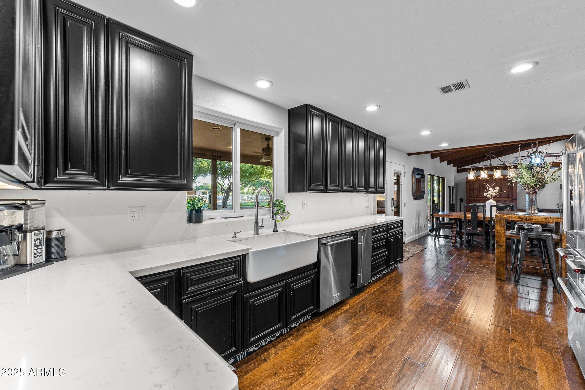 SAWYER ESTATES - Residential