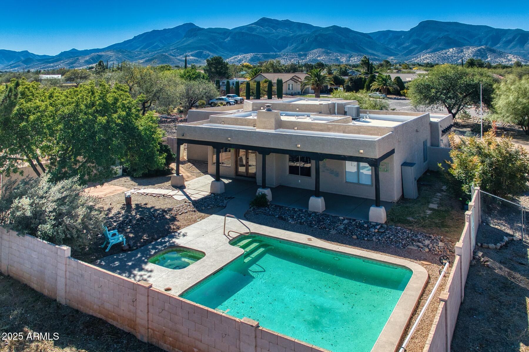 MOUNTAIN SHADOWS PHASE C - Residential
