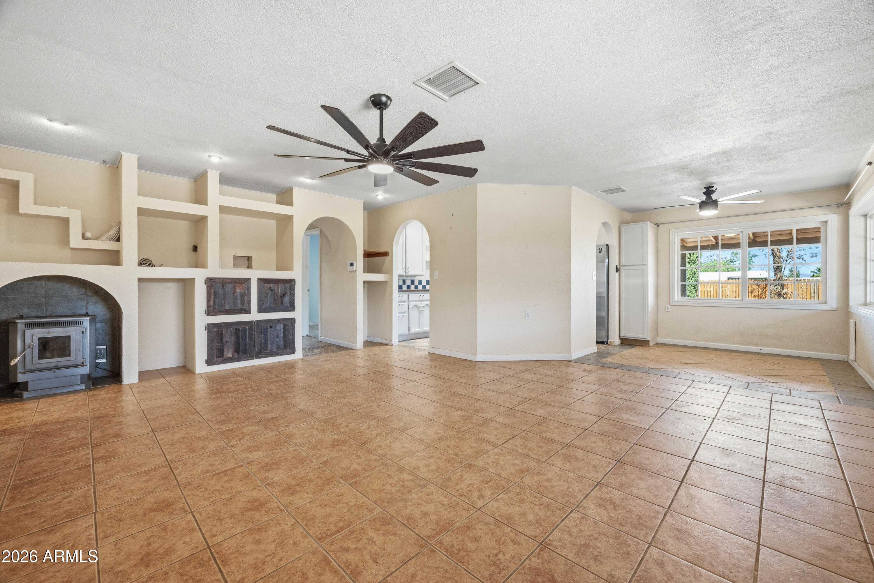 GOLDEN MEADOWS 2 - Residential