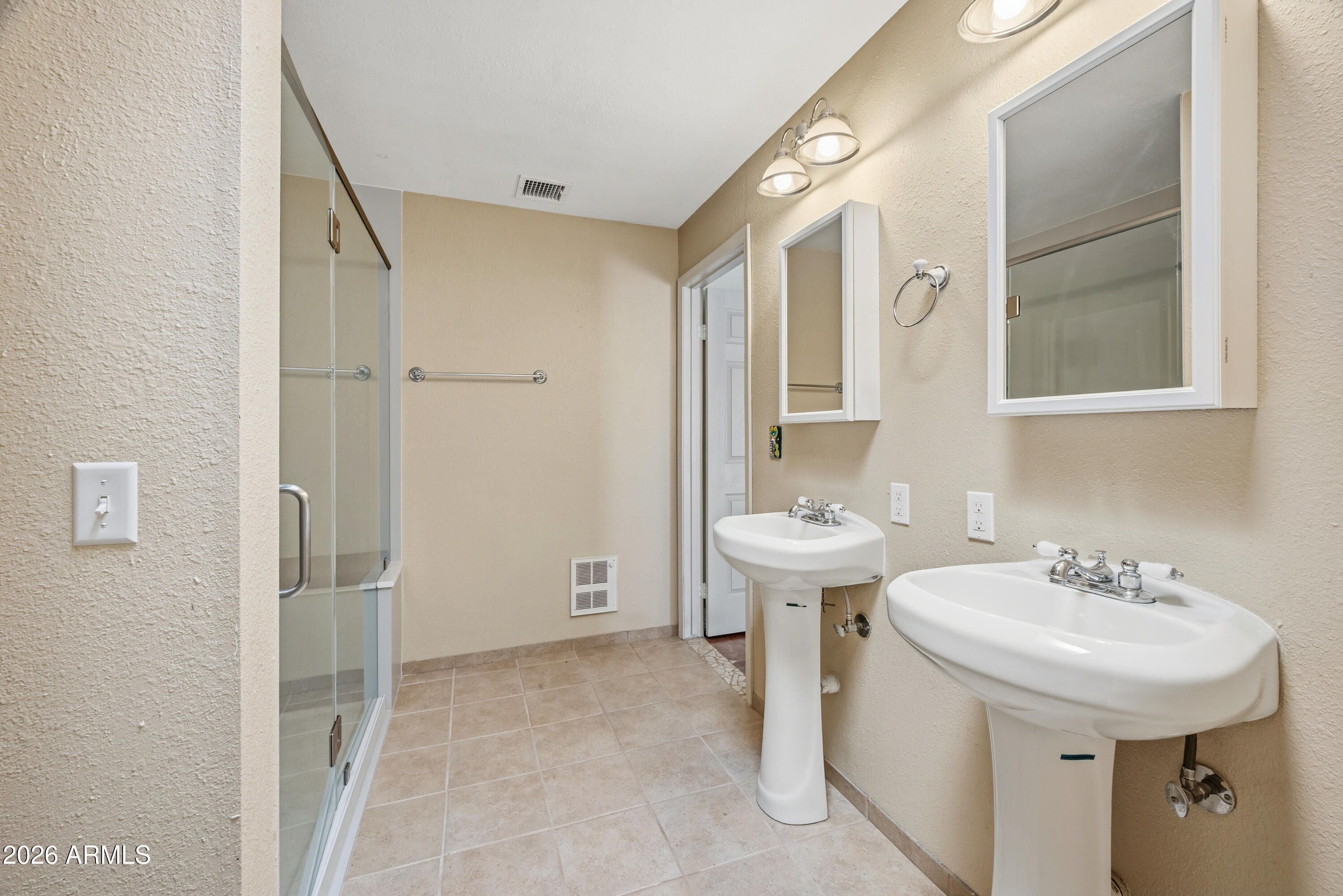 GOLDEN MEADOWS 2 - Residential