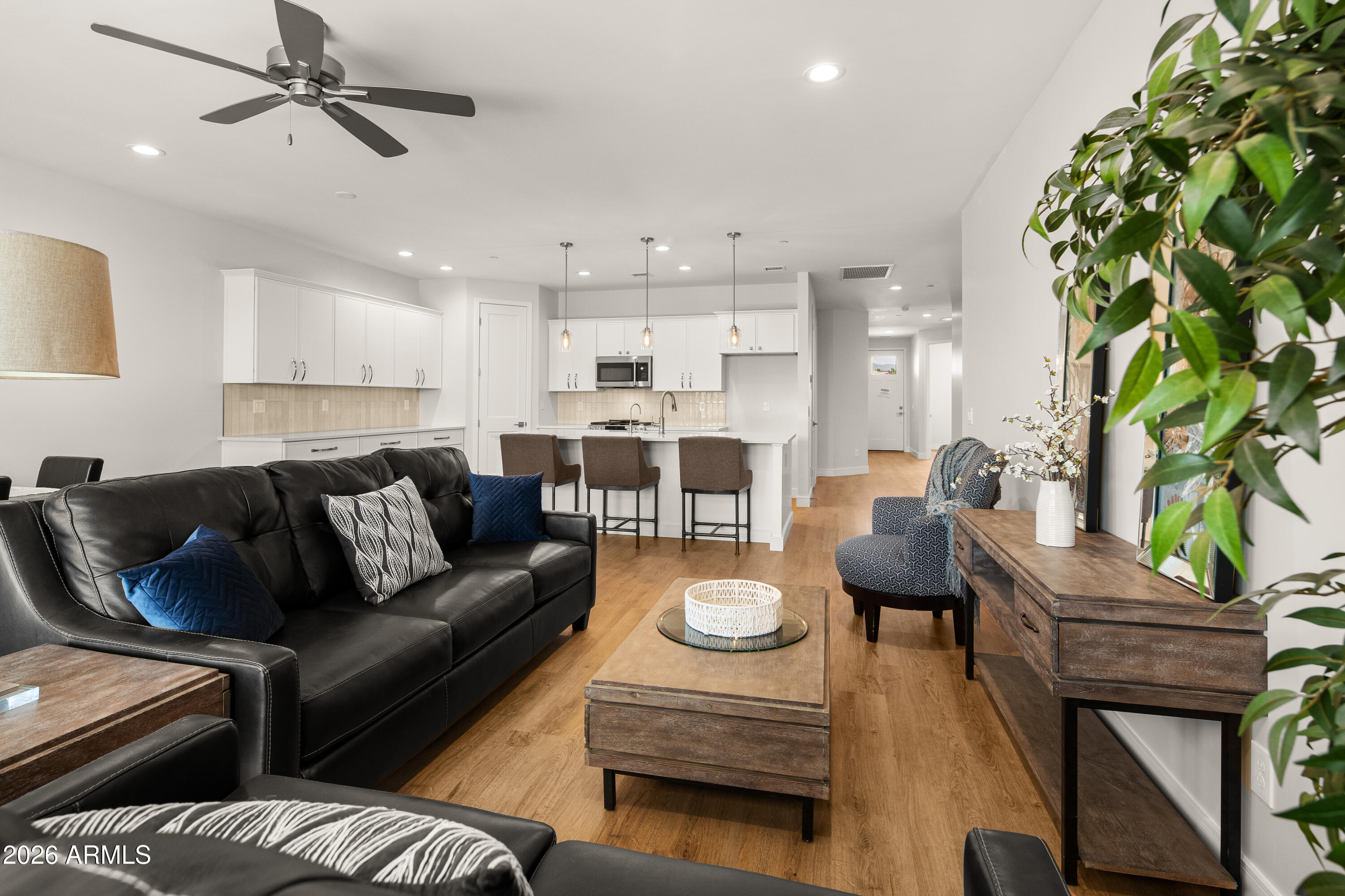 MOUNTAIN GATE - Residential