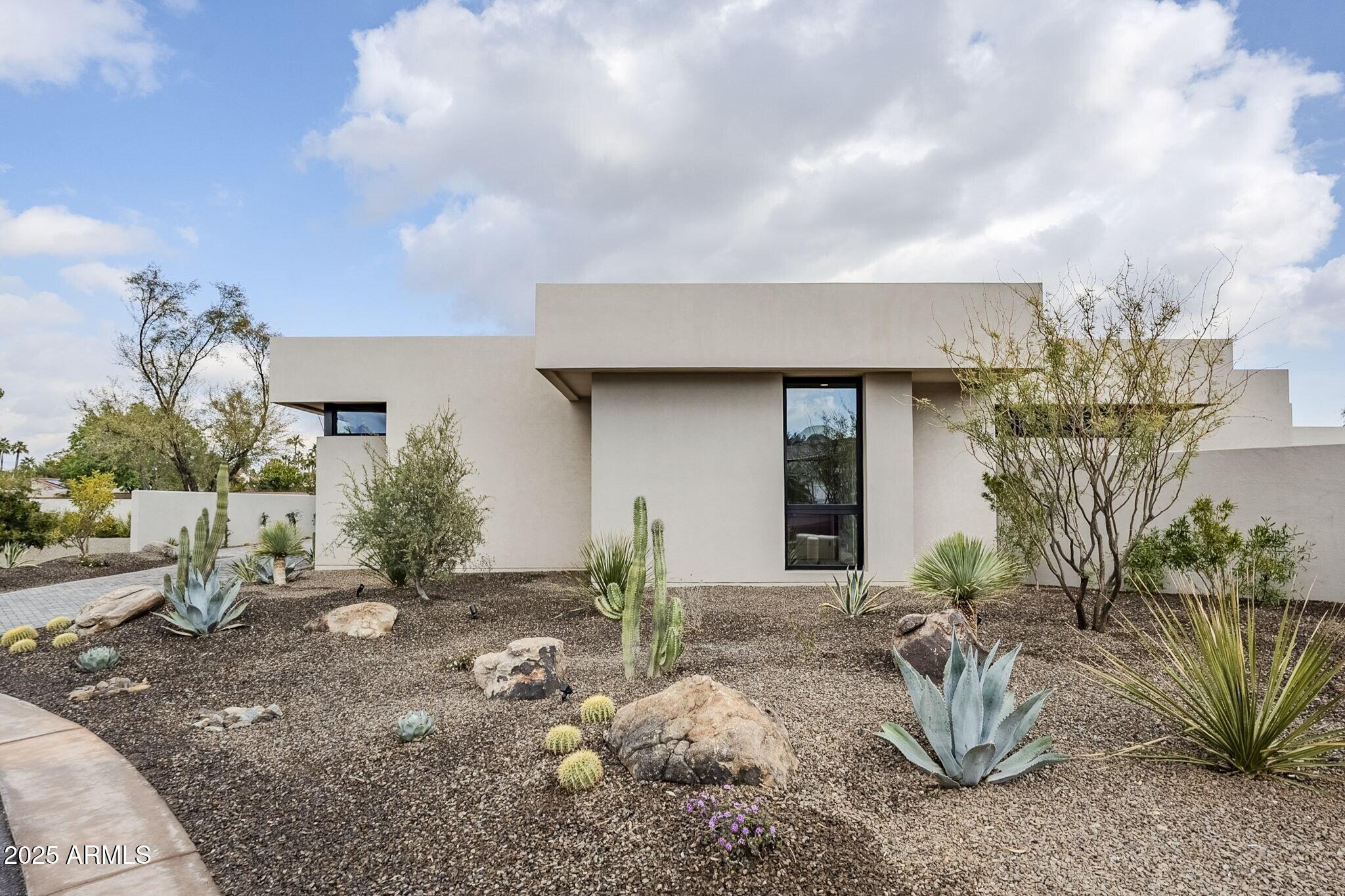 IRONWOOD GOLF VILLAS - Residential