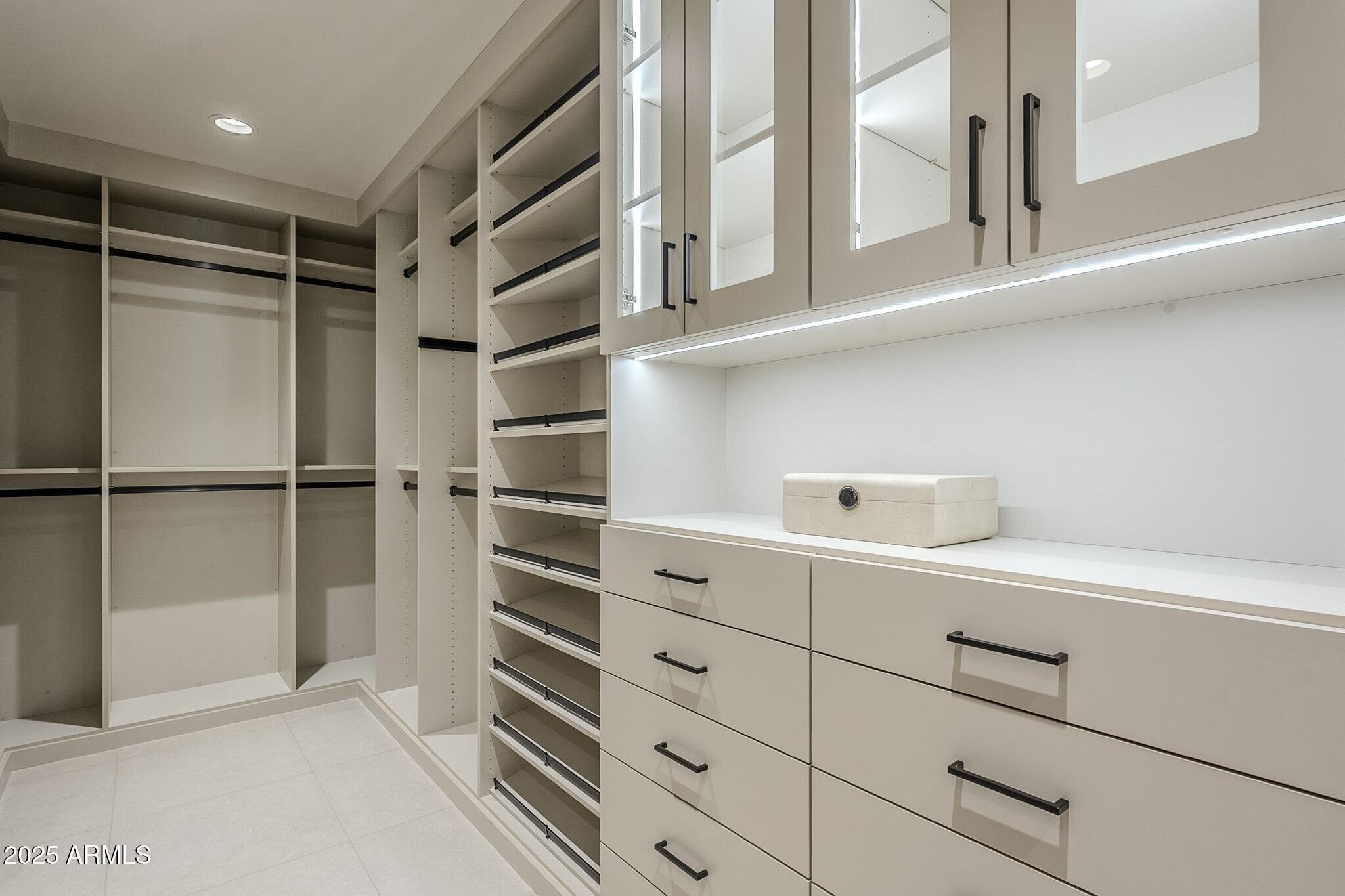 IRONWOOD GOLF VILLAS - Residential