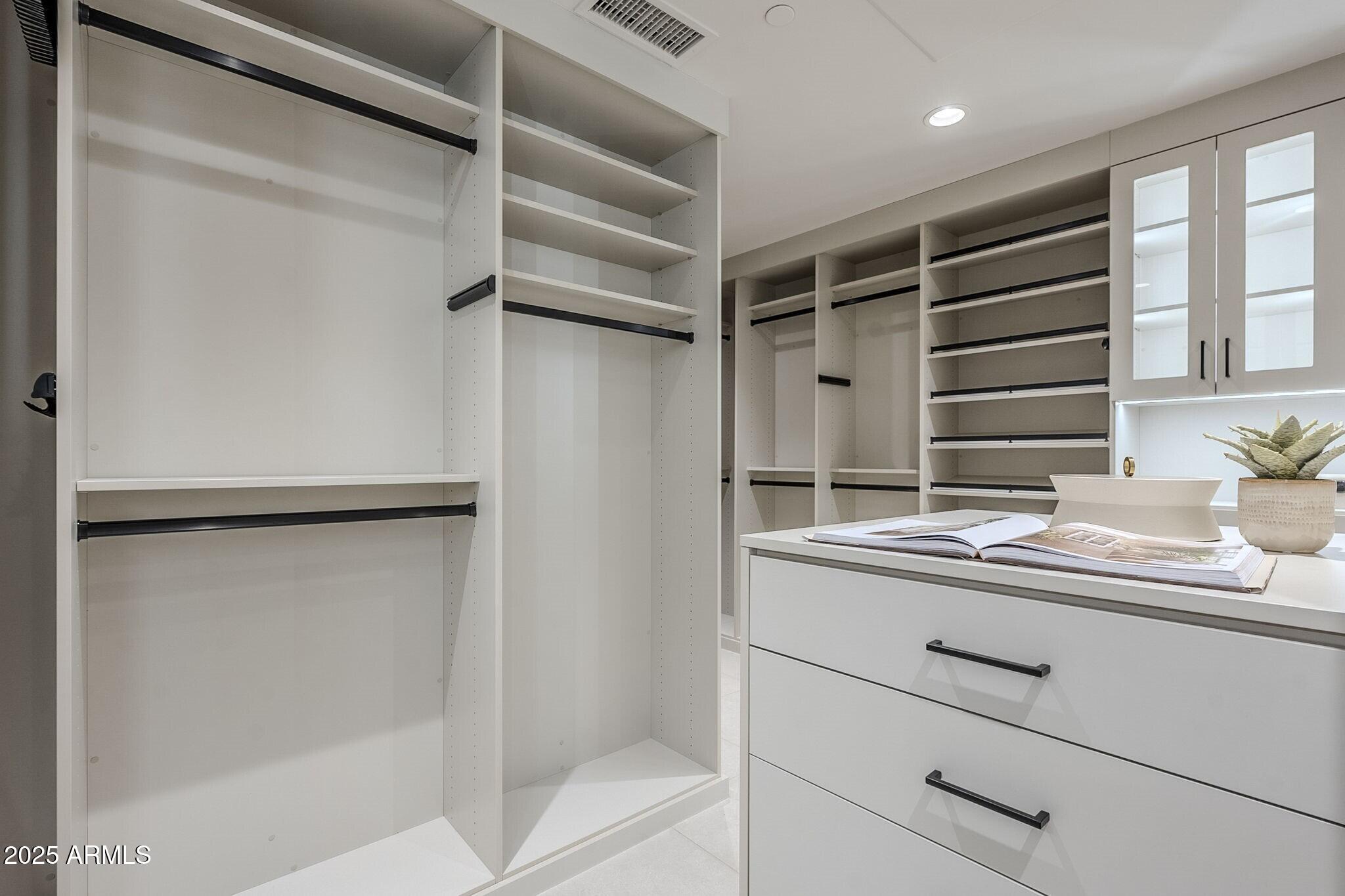 IRONWOOD GOLF VILLAS - Residential