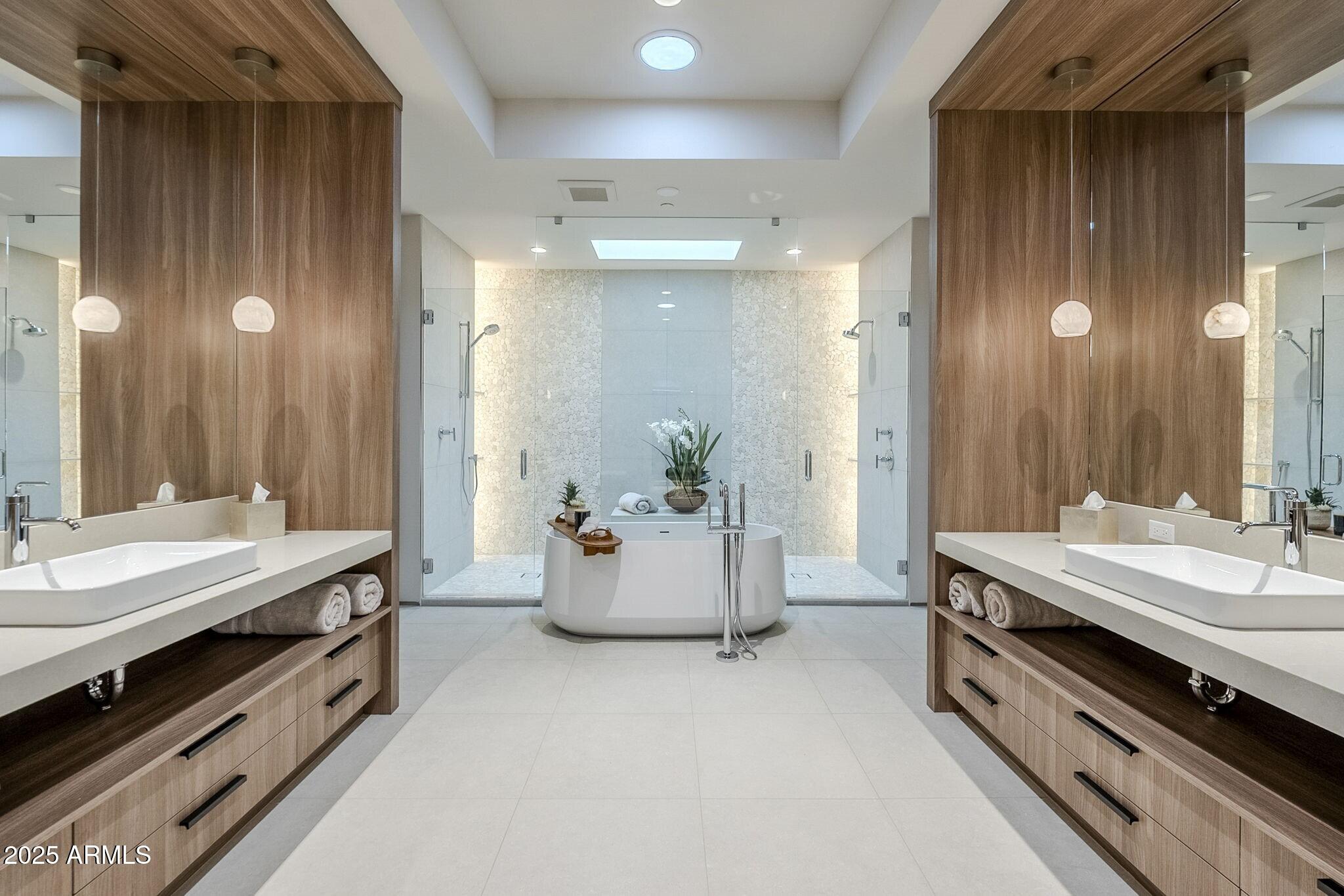 IRONWOOD GOLF VILLAS - Residential