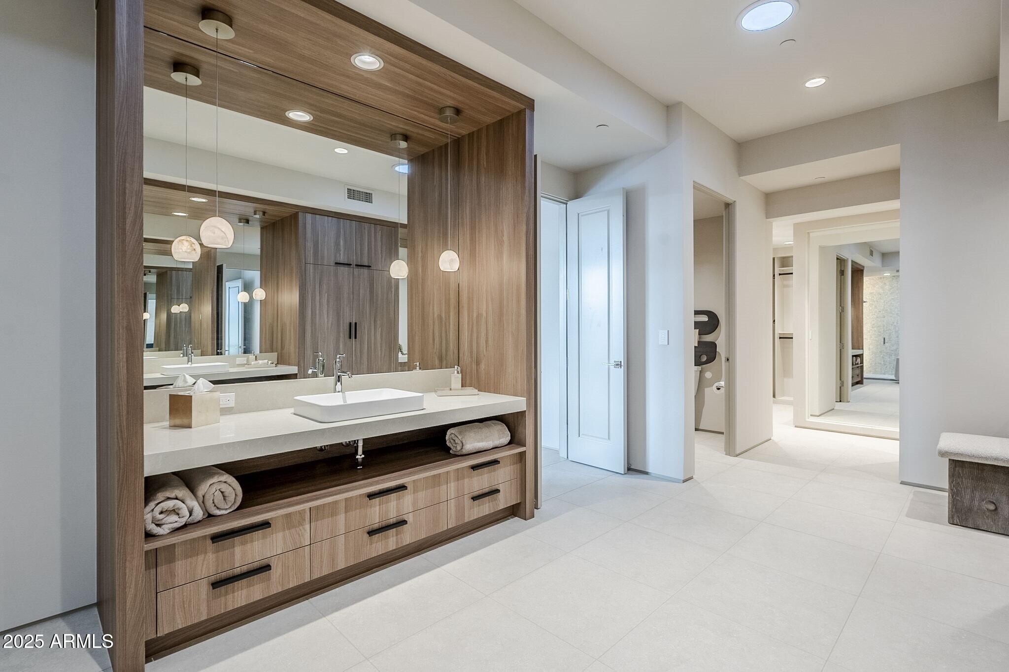 IRONWOOD GOLF VILLAS - Residential