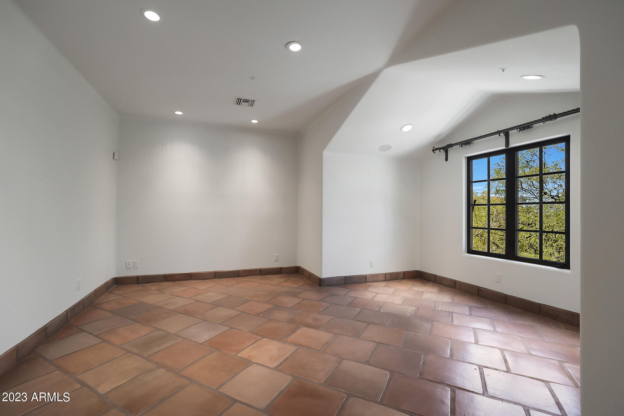 ARTESANO AT TROON VILLAGE - Residential