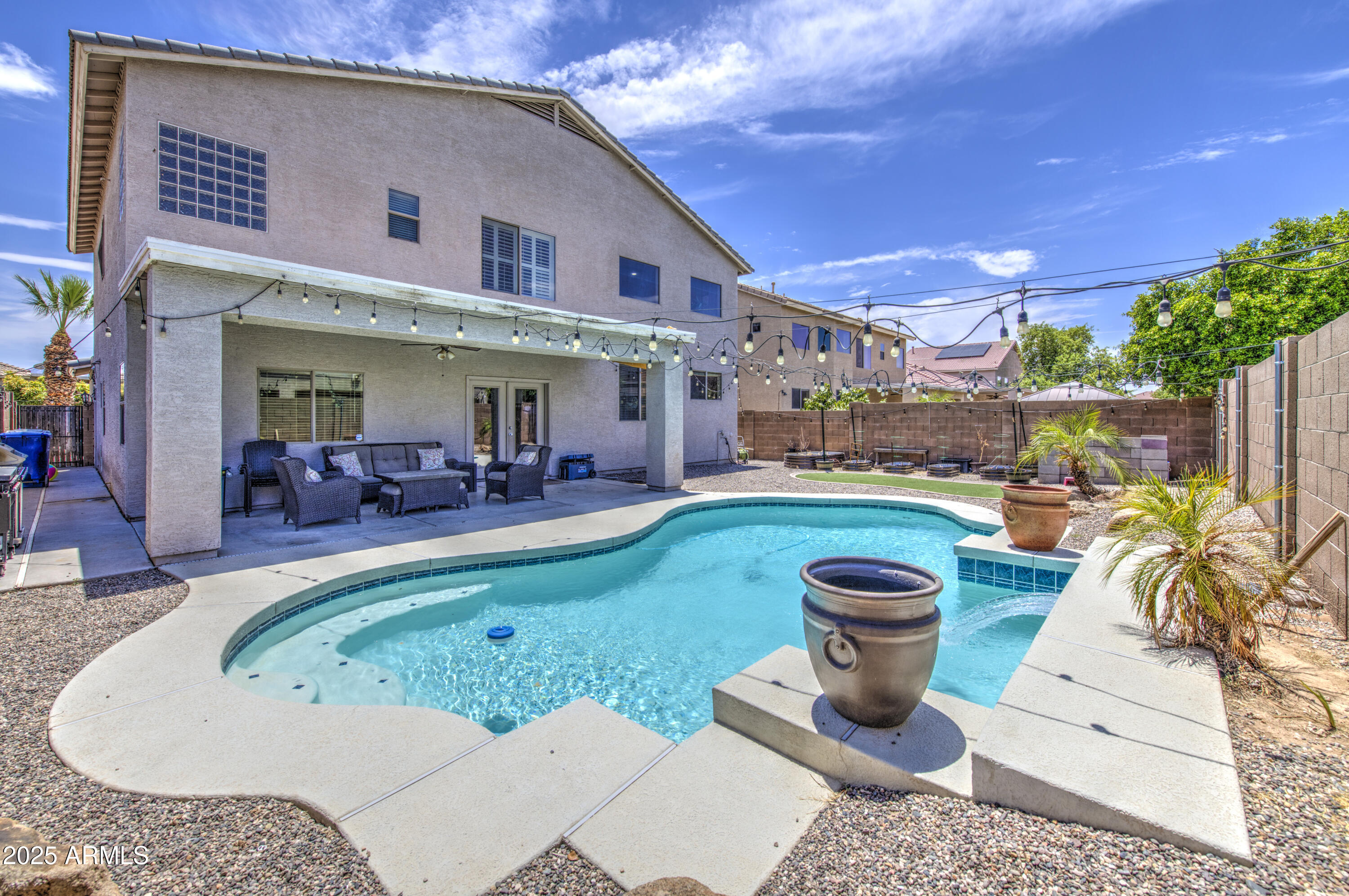 DIAMOND RIDGE PLACE - Residential