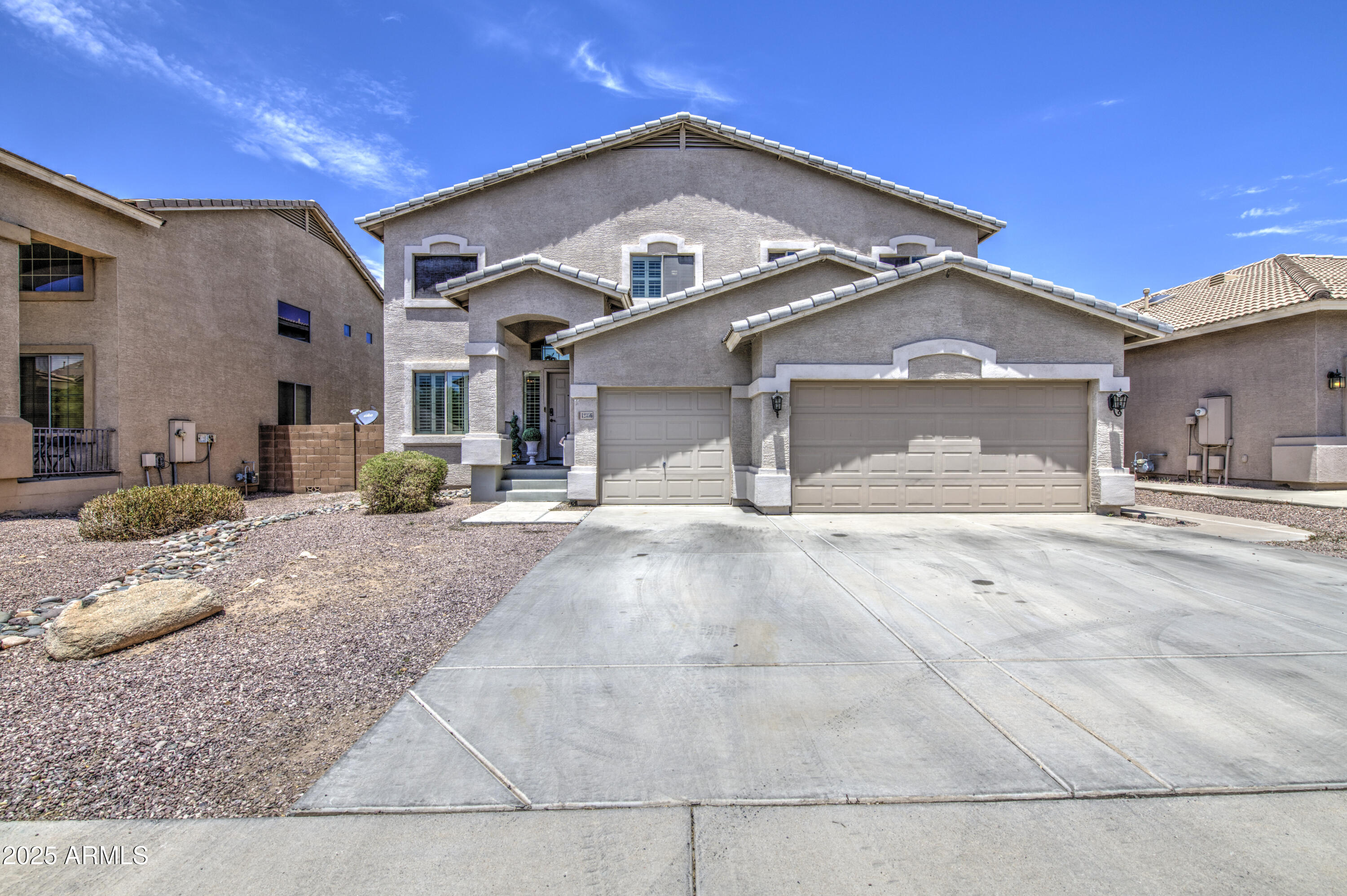 DIAMOND RIDGE PLACE - Residential
