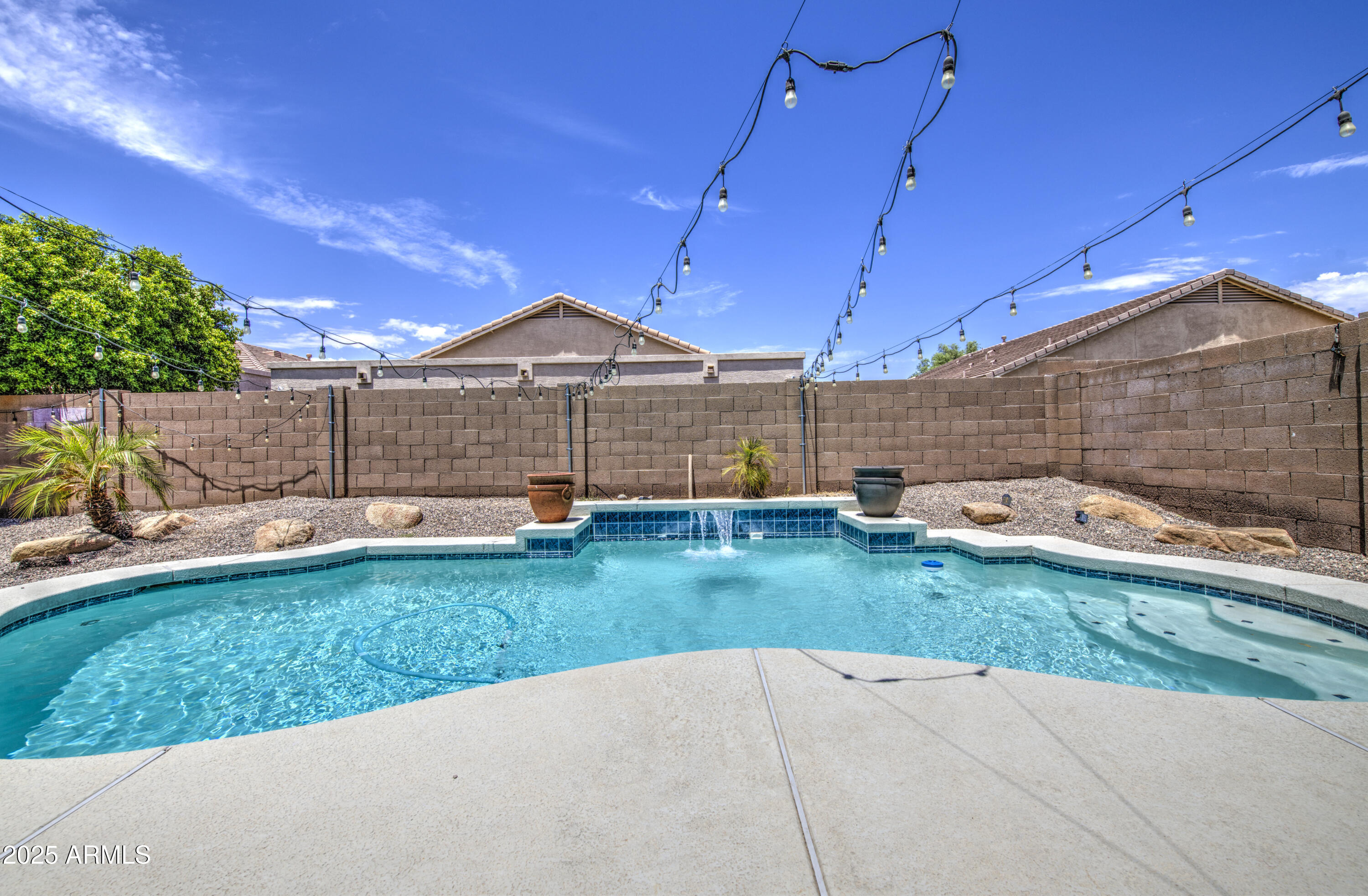 DIAMOND RIDGE PLACE - Residential