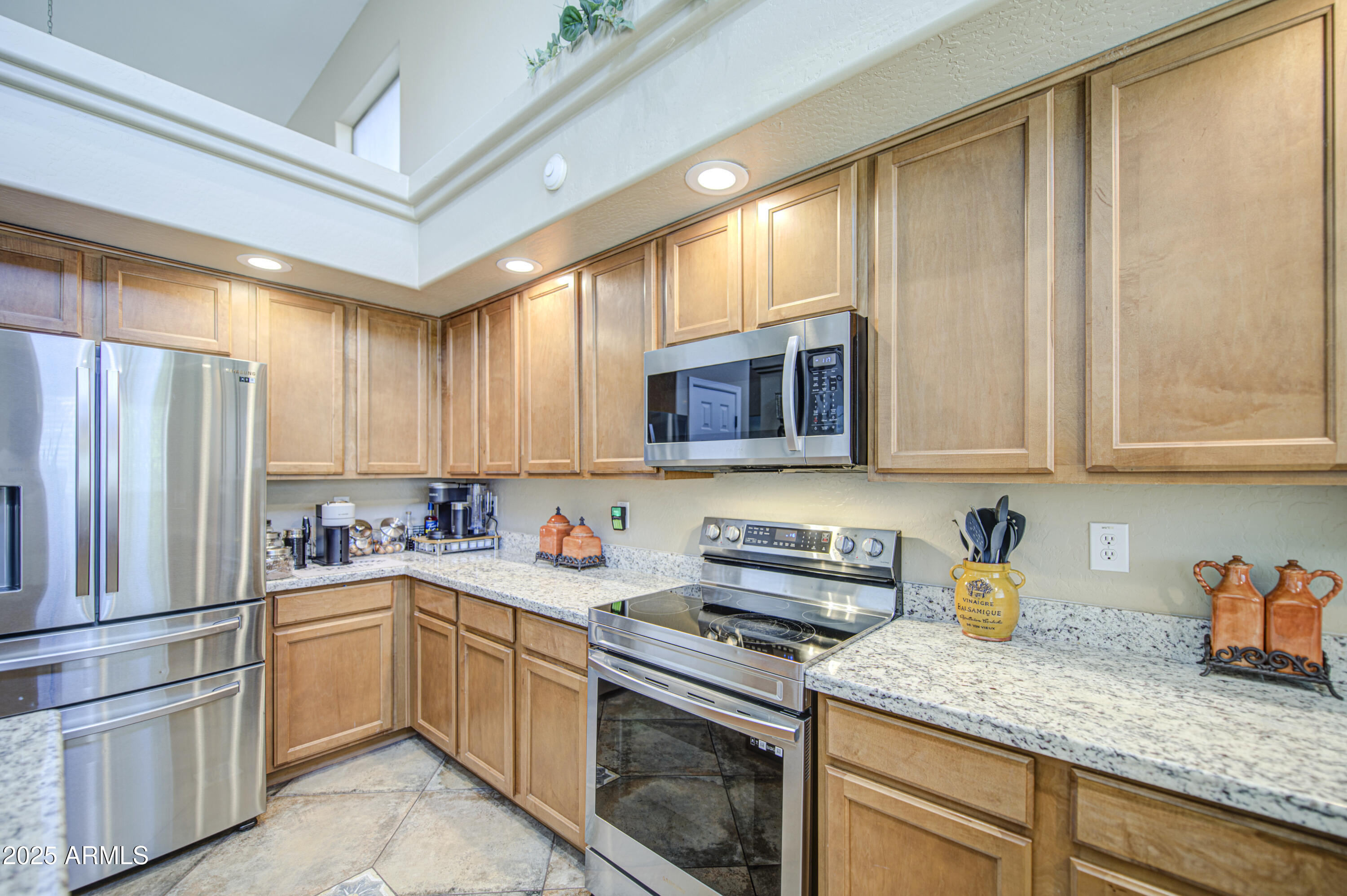 DIAMOND RIDGE PLACE - Residential