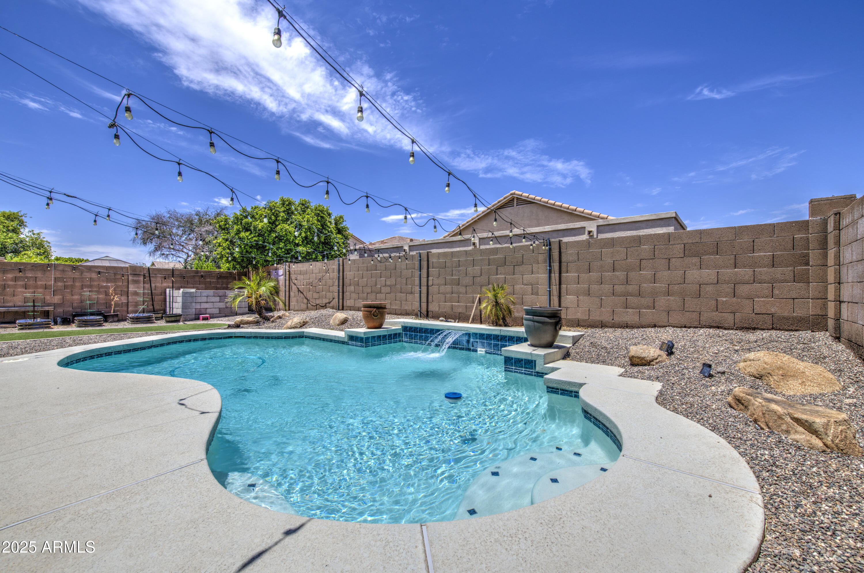 DIAMOND RIDGE PLACE - Residential