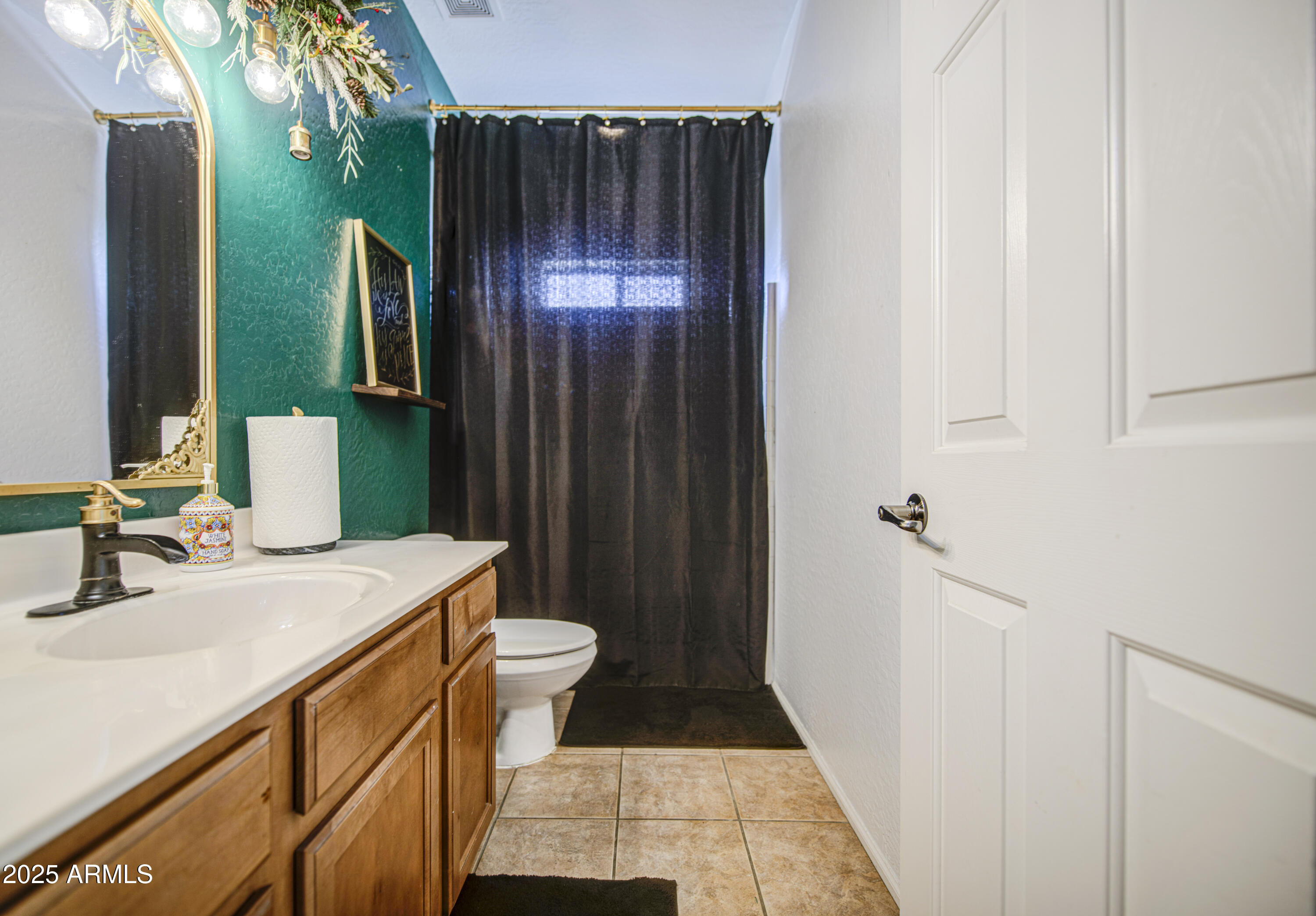 DIAMOND RIDGE PLACE - Residential