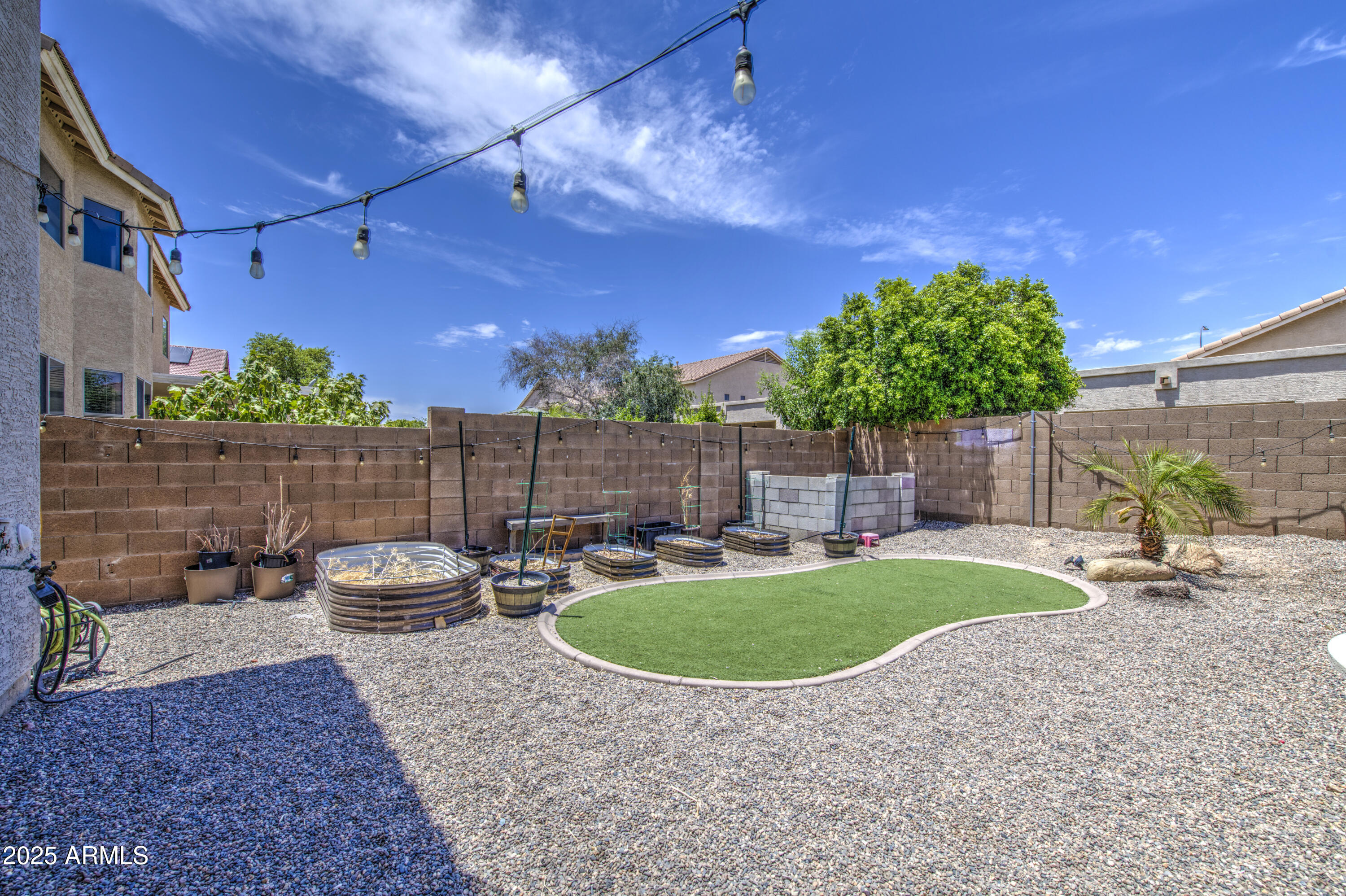 DIAMOND RIDGE PLACE - Residential