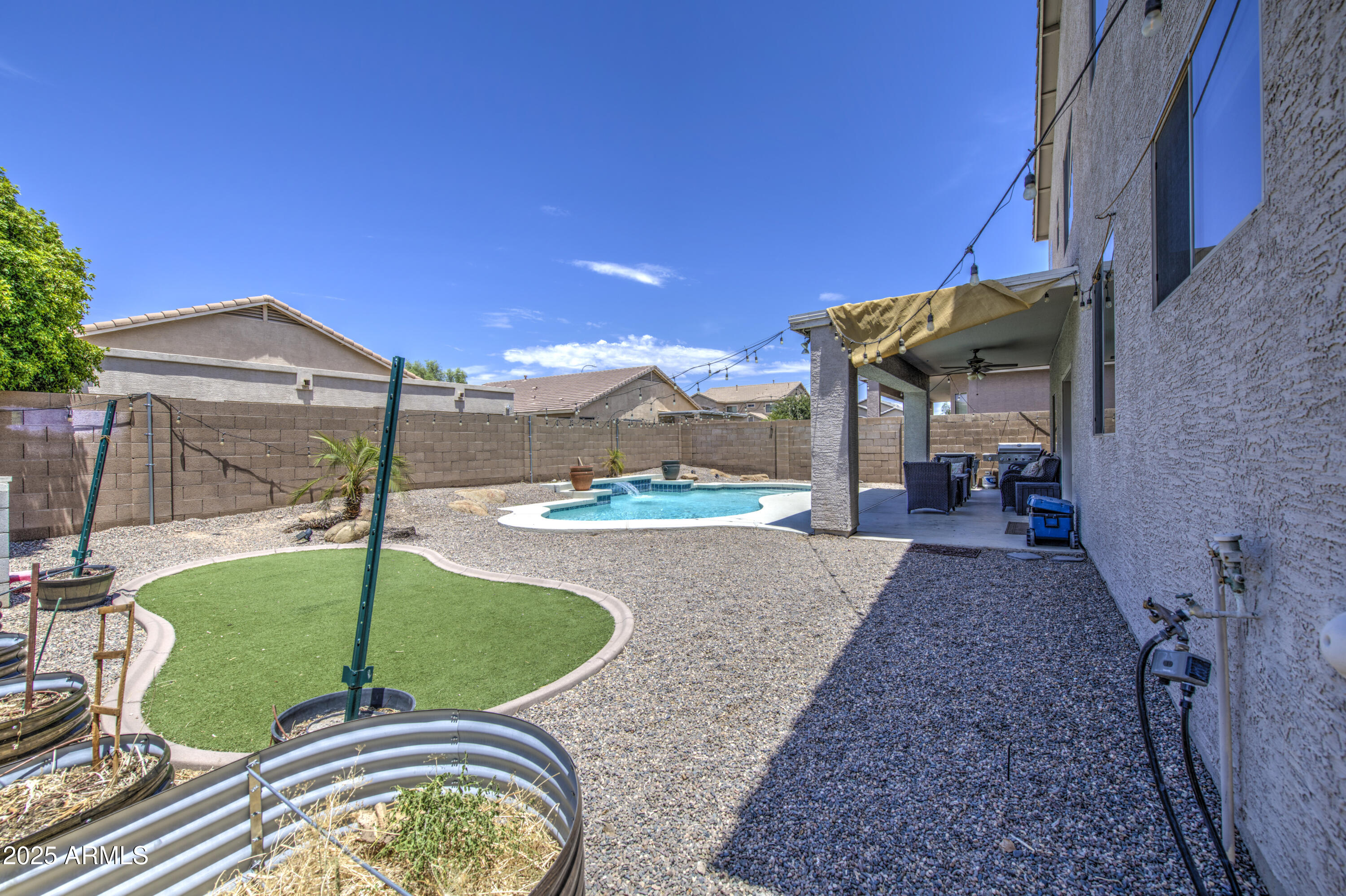 DIAMOND RIDGE PLACE - Residential