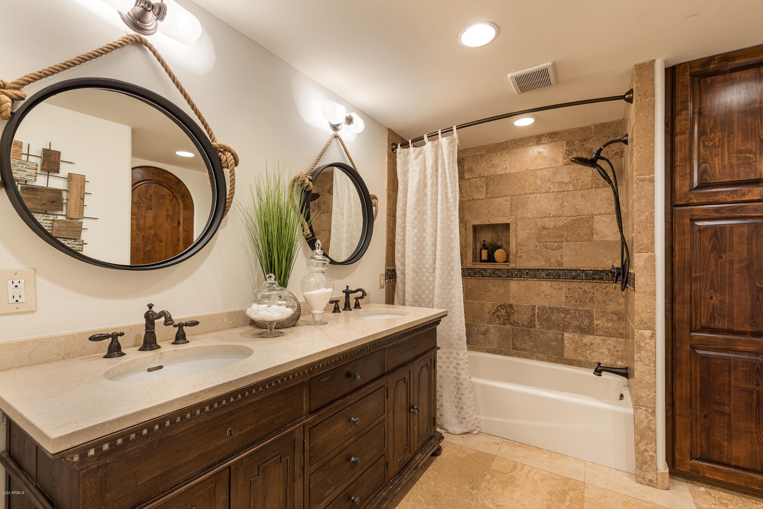 CHOLLA GARDENS UNIT 2 - Residential