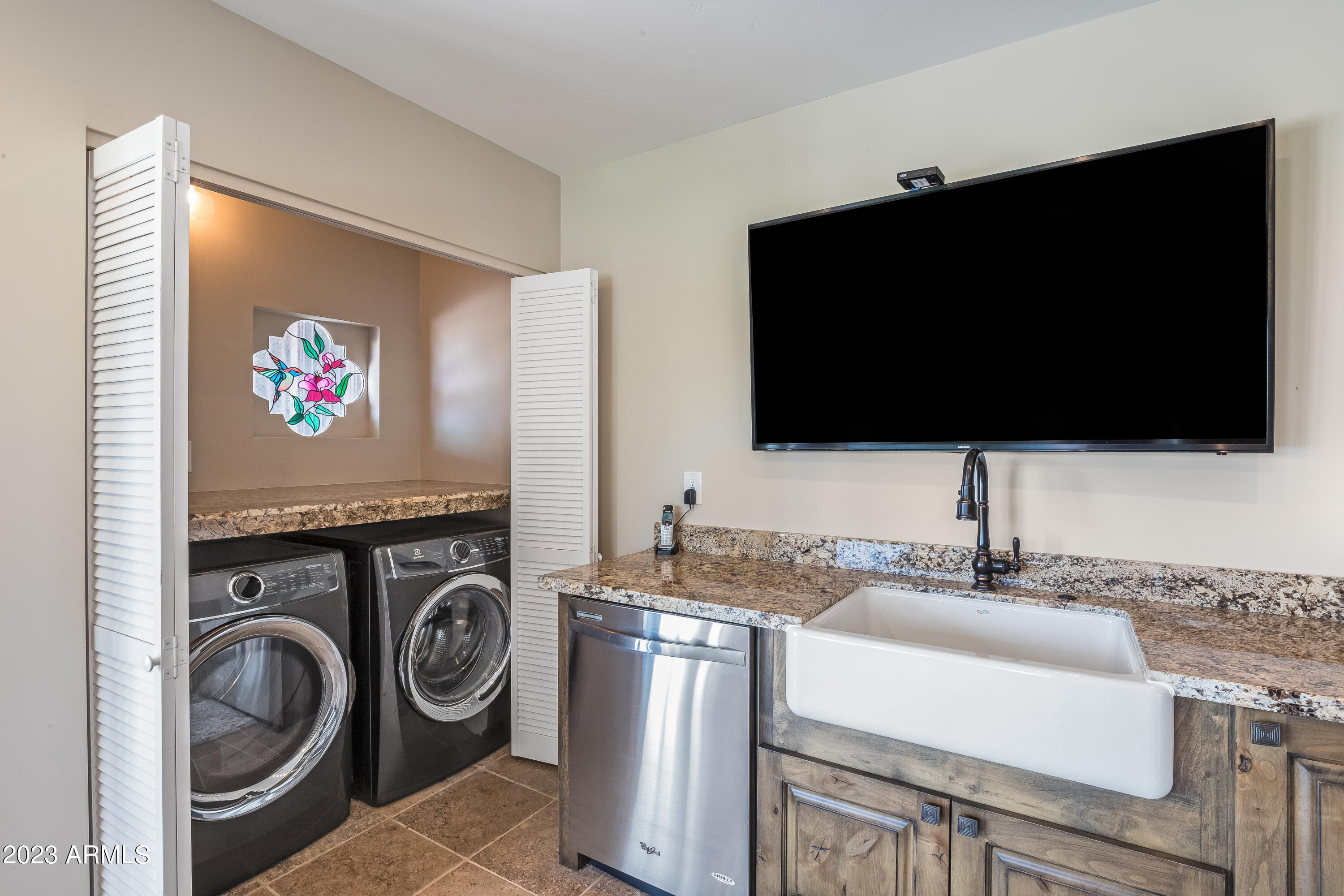 Paradise Valley Estates - Residential
