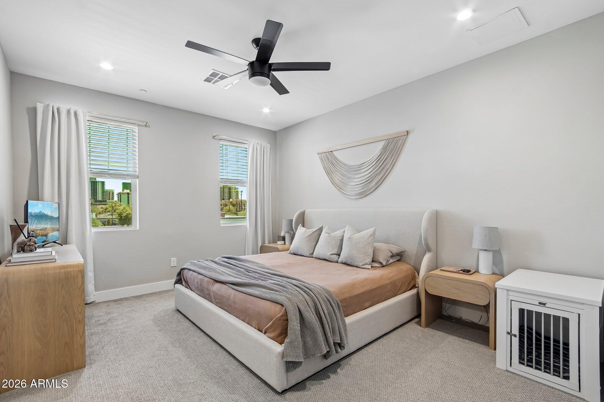 CENTER 8 TOWNHOMES - Residential