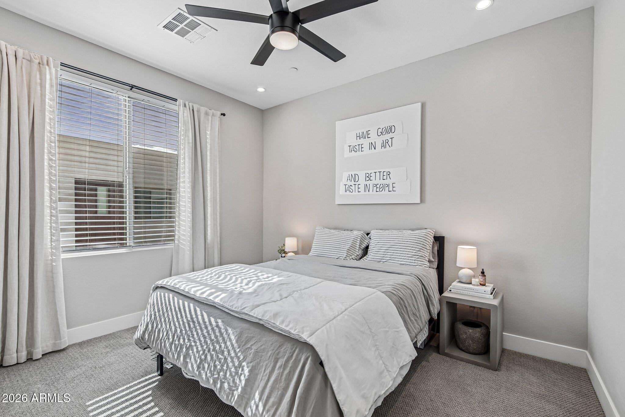 CENTER 8 TOWNHOMES - Residential