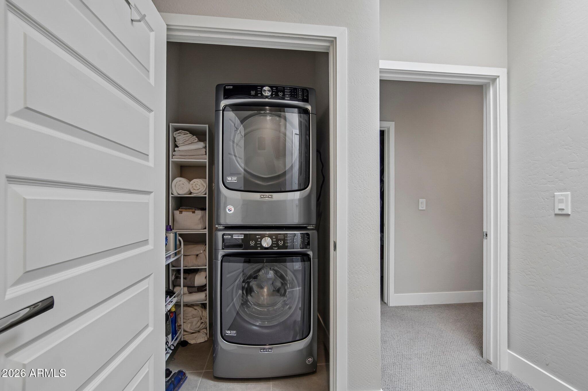 CENTER 8 TOWNHOMES - Residential