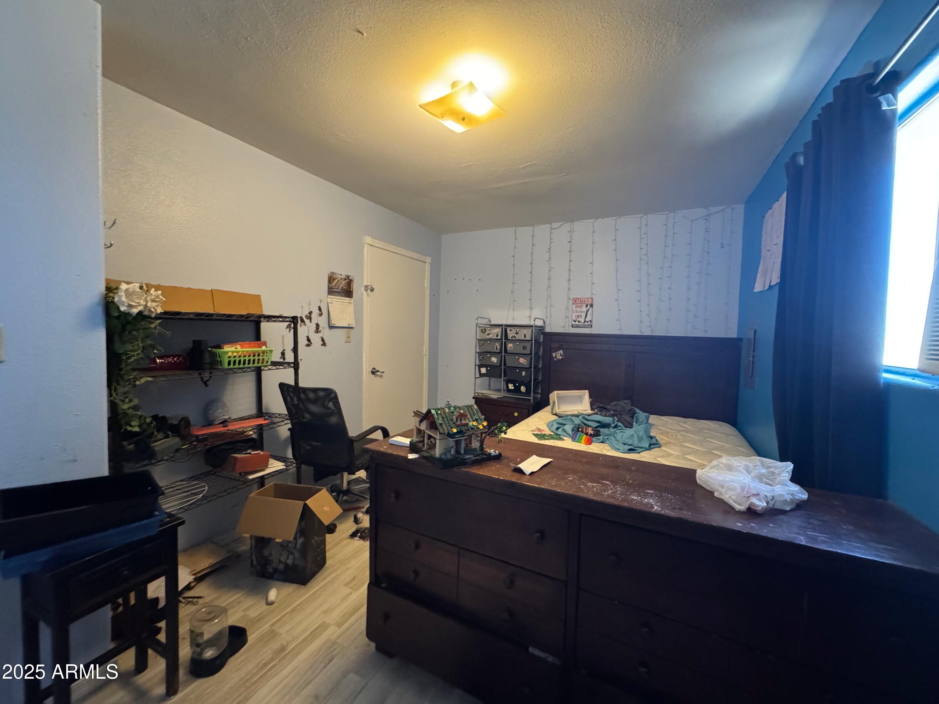 S20 T5S R2E - Residential