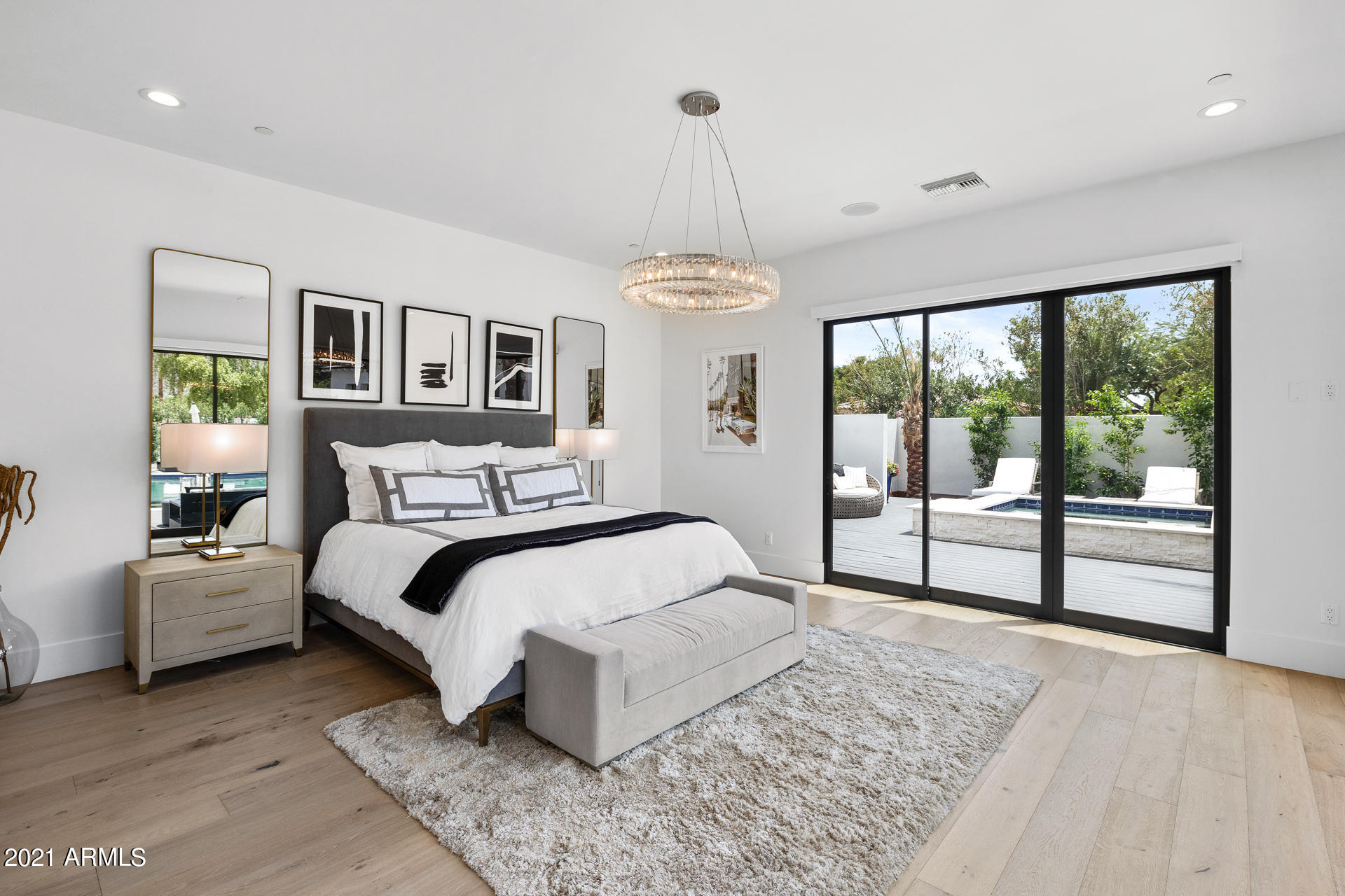 STONEVIEW - Residential