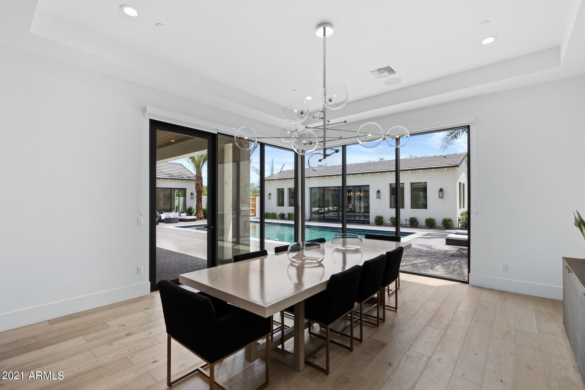 STONEVIEW - Residential