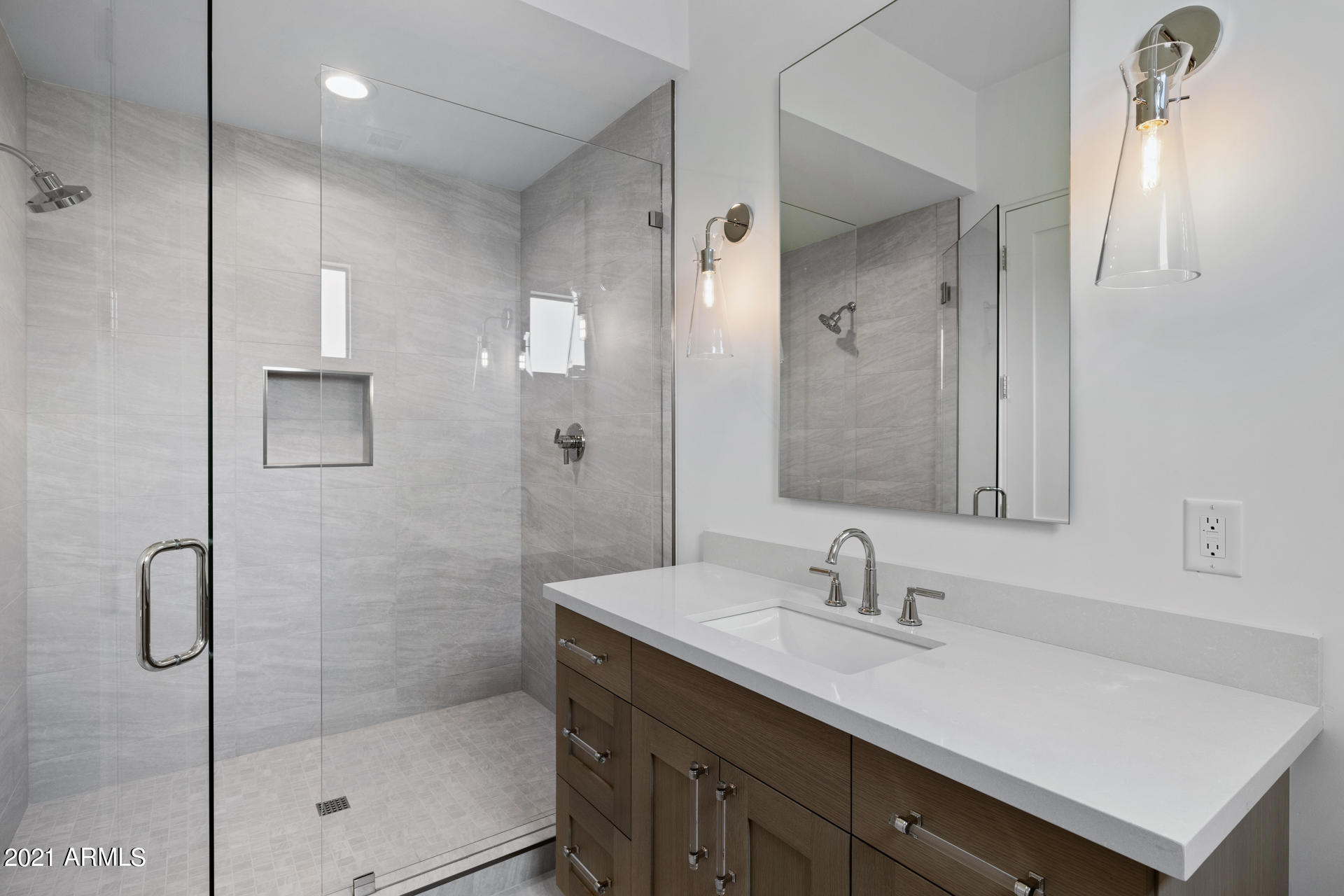 STONEVIEW - Residential