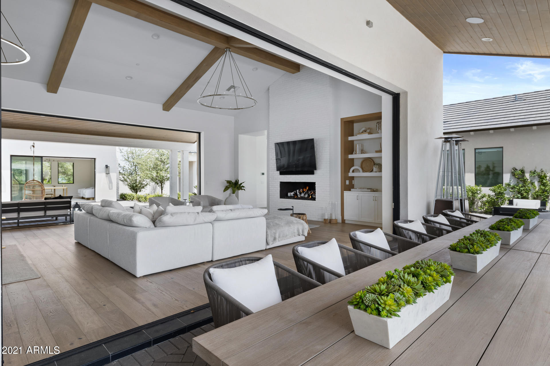 STONEVIEW - Residential