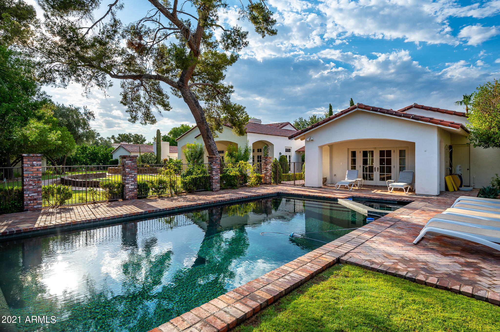 CASA BLANCA ESTATES - Residential