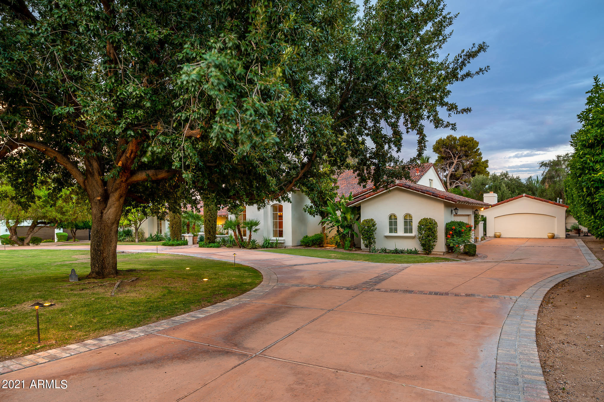 CASA BLANCA ESTATES - Residential