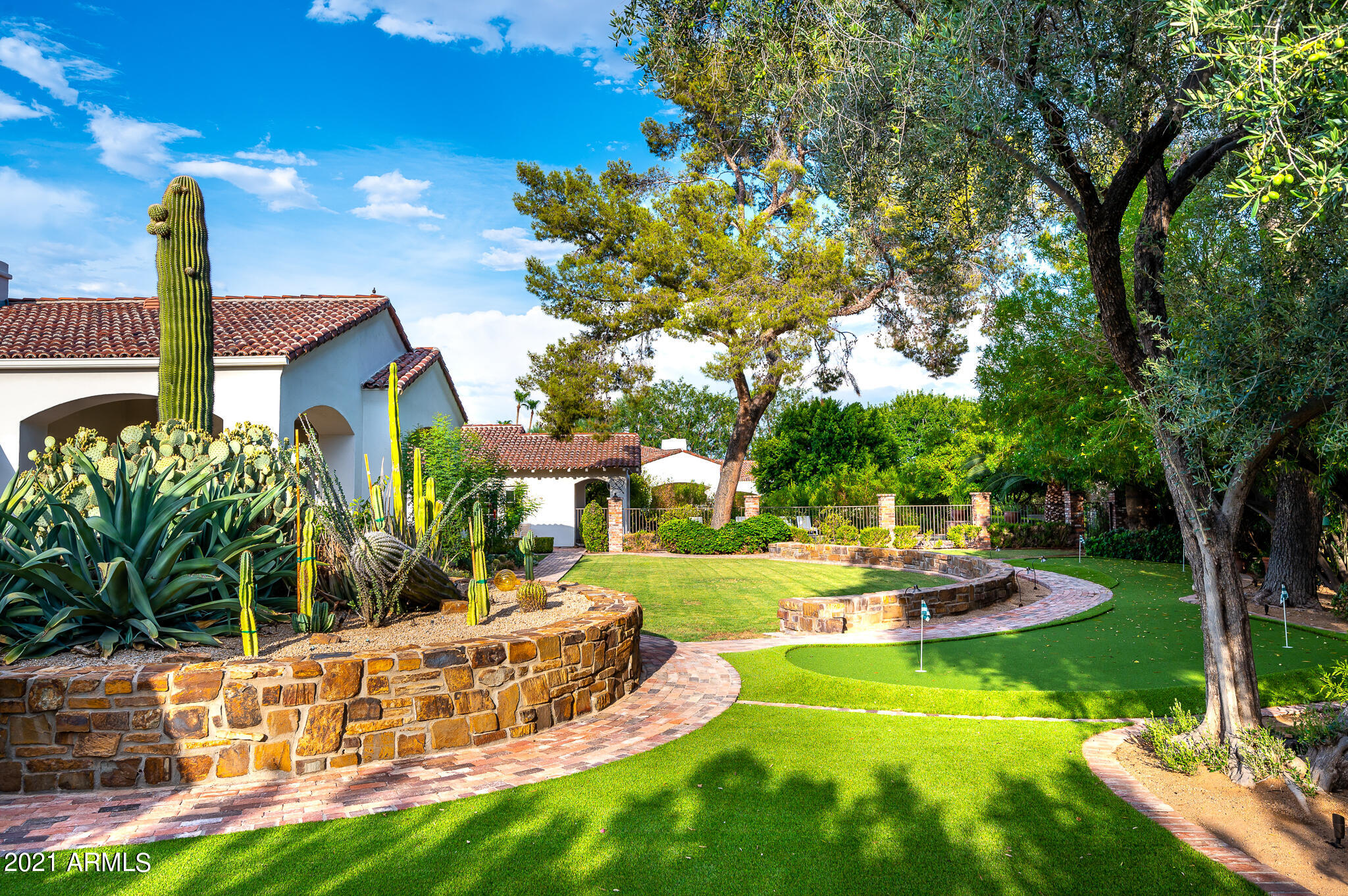 CASA BLANCA ESTATES - Residential