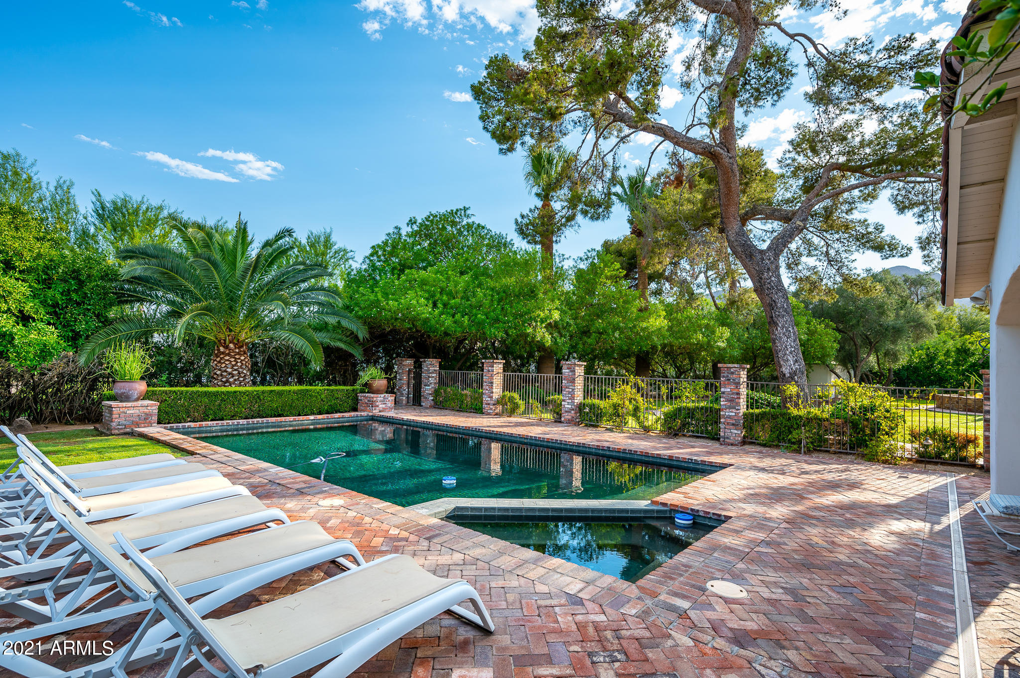 CASA BLANCA ESTATES - Residential