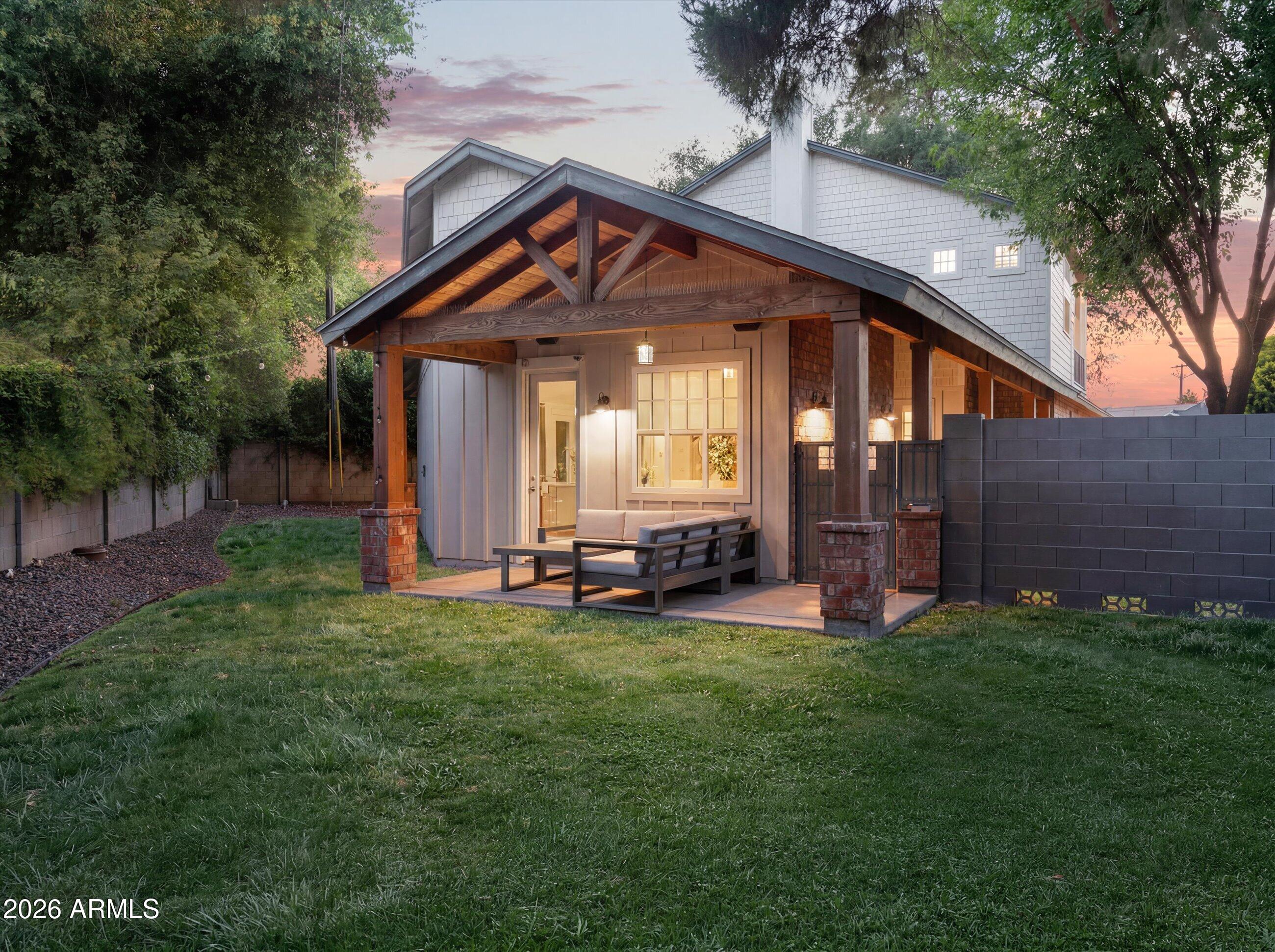 CAMELBACK WAY - Residential