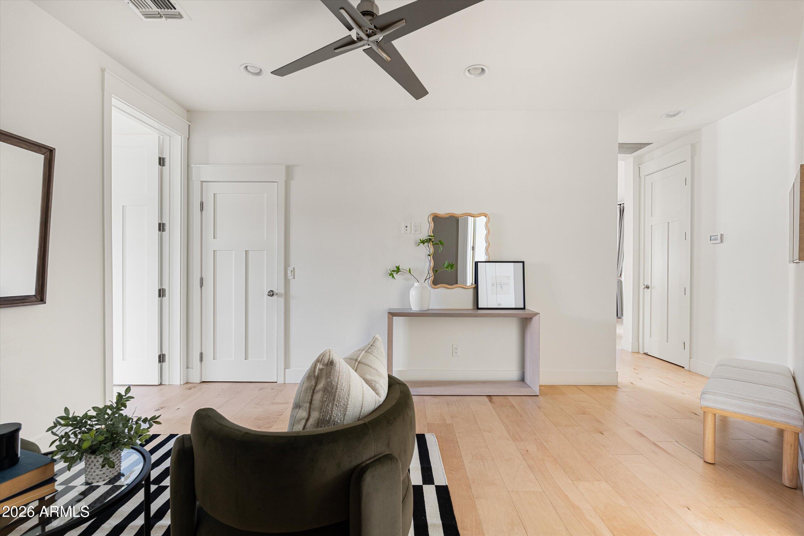 CAMELBACK WAY - Residential