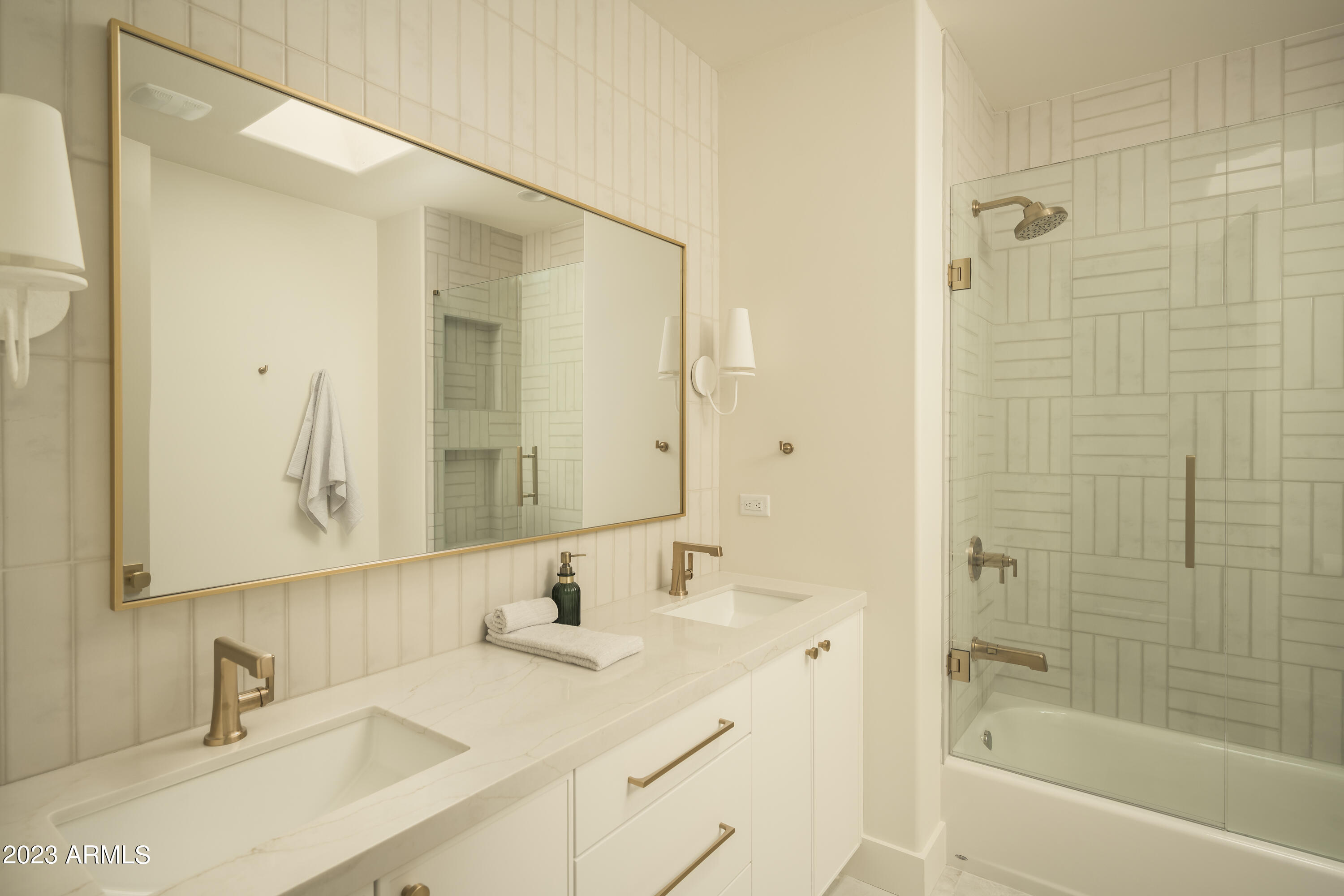 PINNACLE PEAK COUNTRY CLUB UNIT 8 - Residential