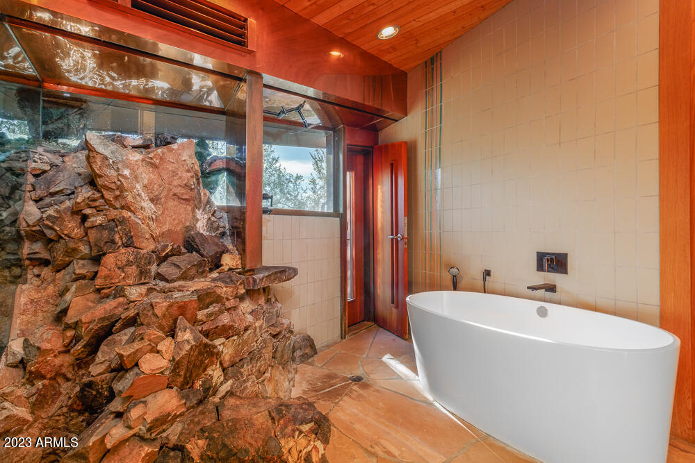 MONTANA DE BONITAS CASAS REPLAT - Residential