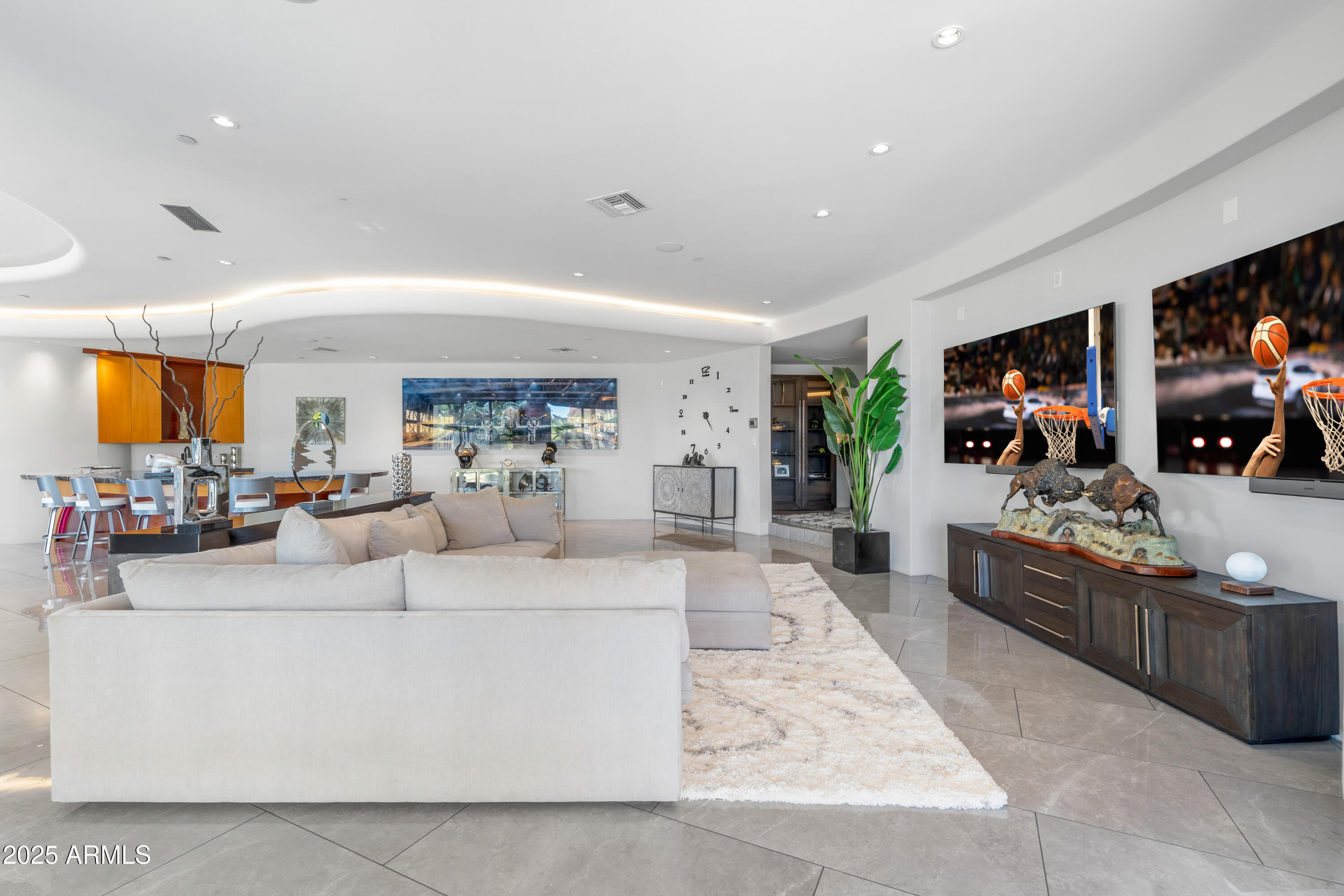 SANCTUARY - Residential